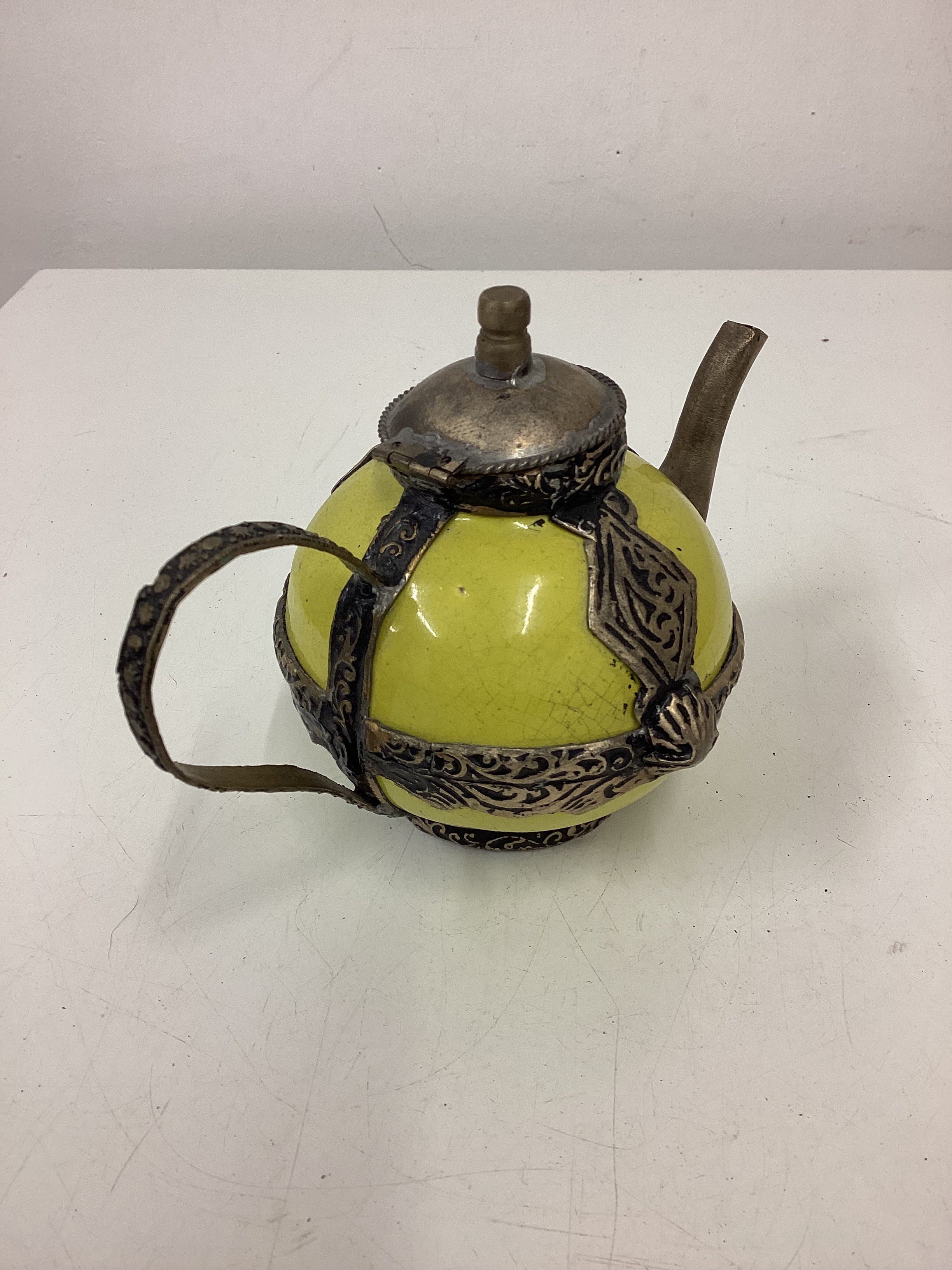 2 Small Decorative Ceramic & Metal Teapots - Image 15