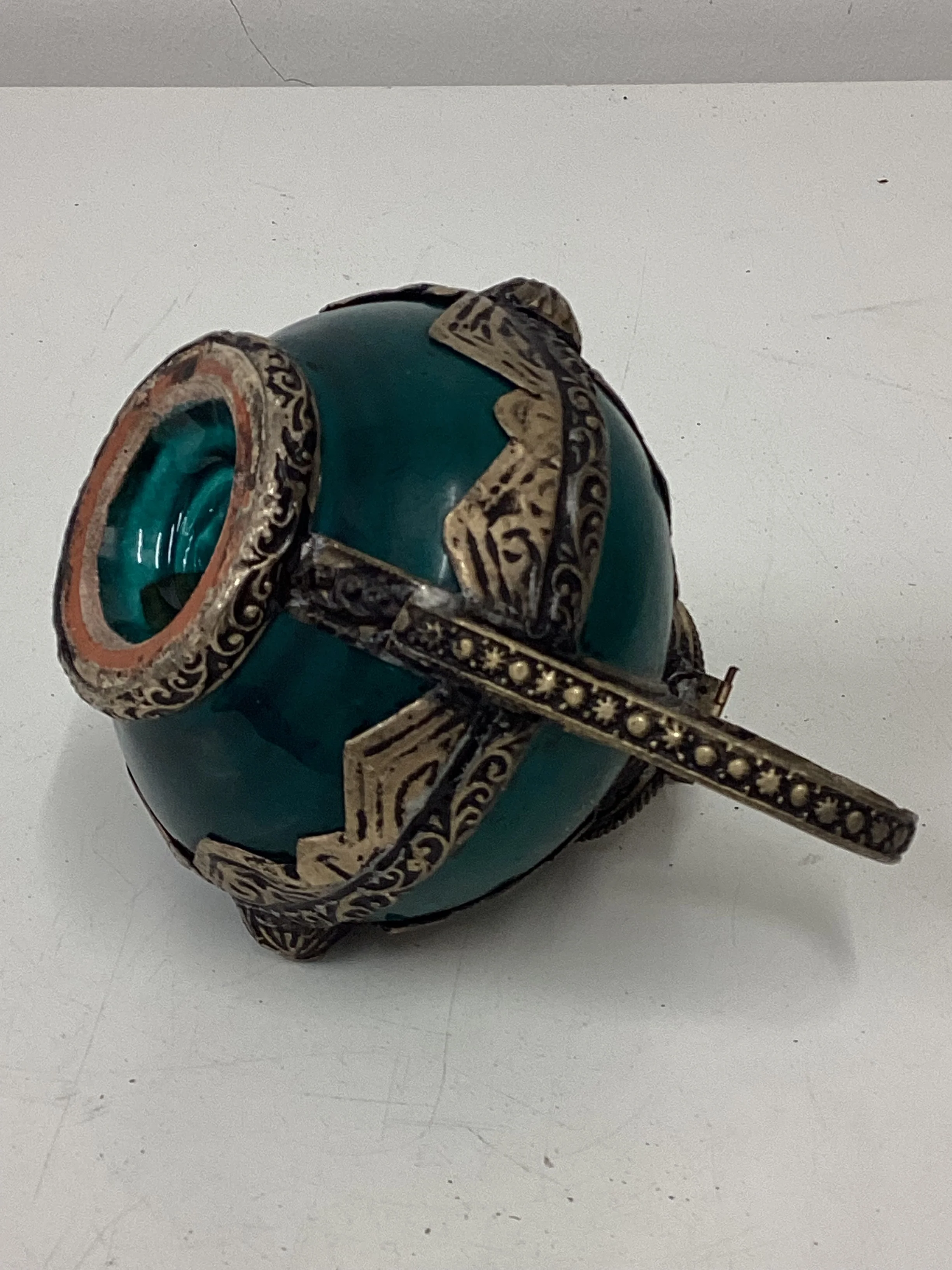 2 Small Decorative Ceramic & Metal Teapots - Image 8