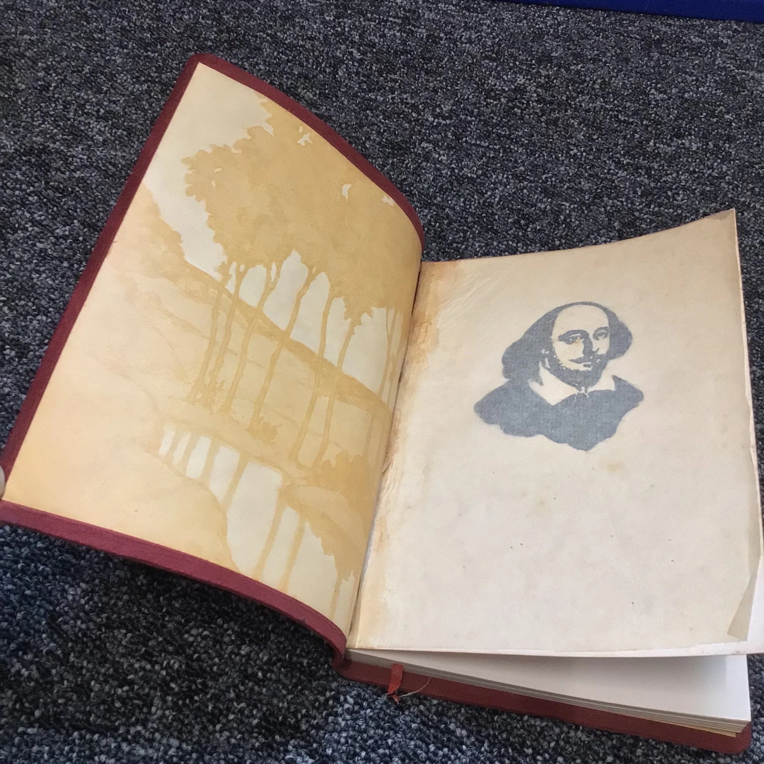 A Day With William Shakespeare by Maurice Clare (Hodder & Stoughton) - Image 5