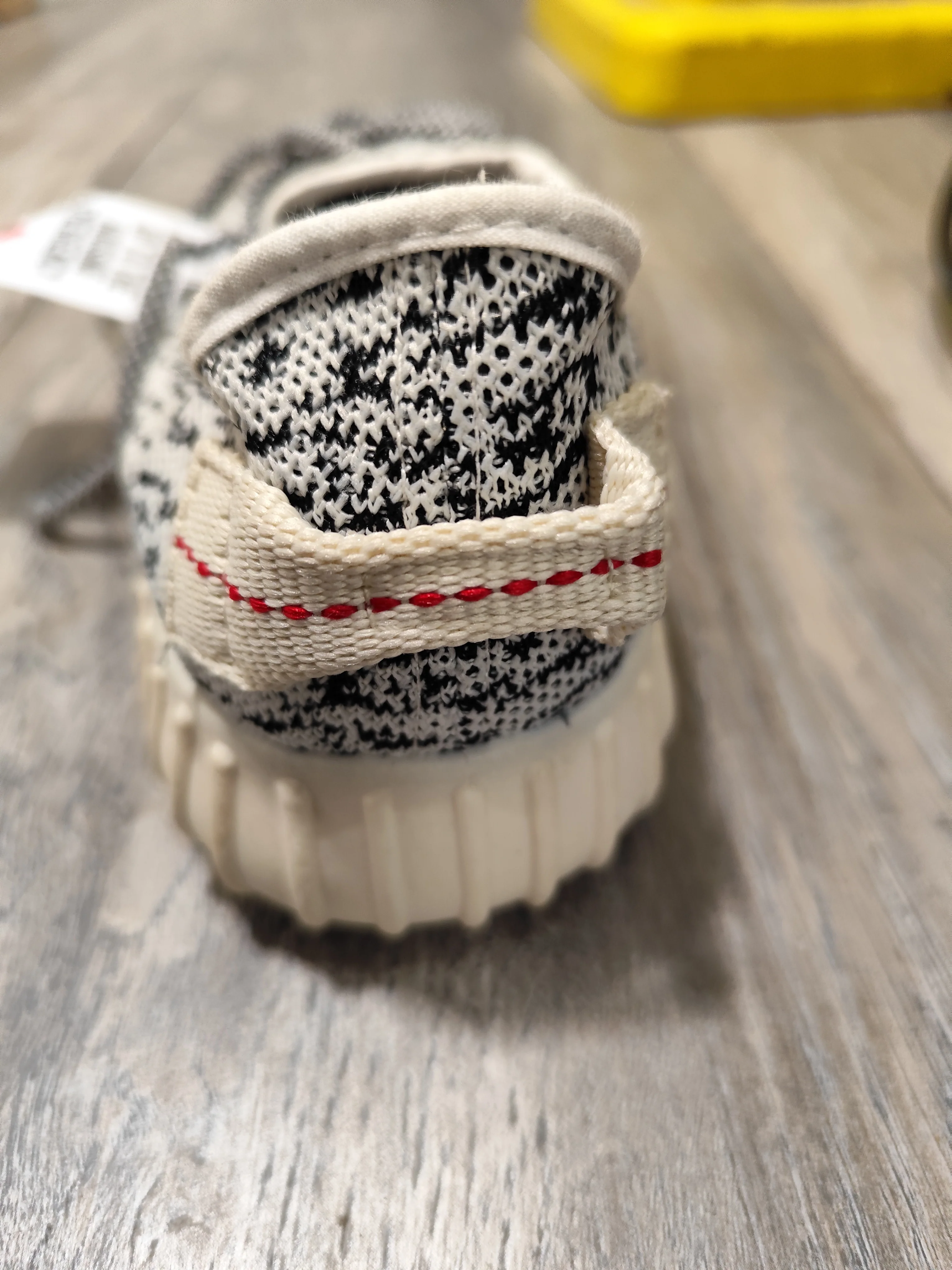 Adidas Yeezy Knit Trainers | UK 9.5 EU 44 - Image 5