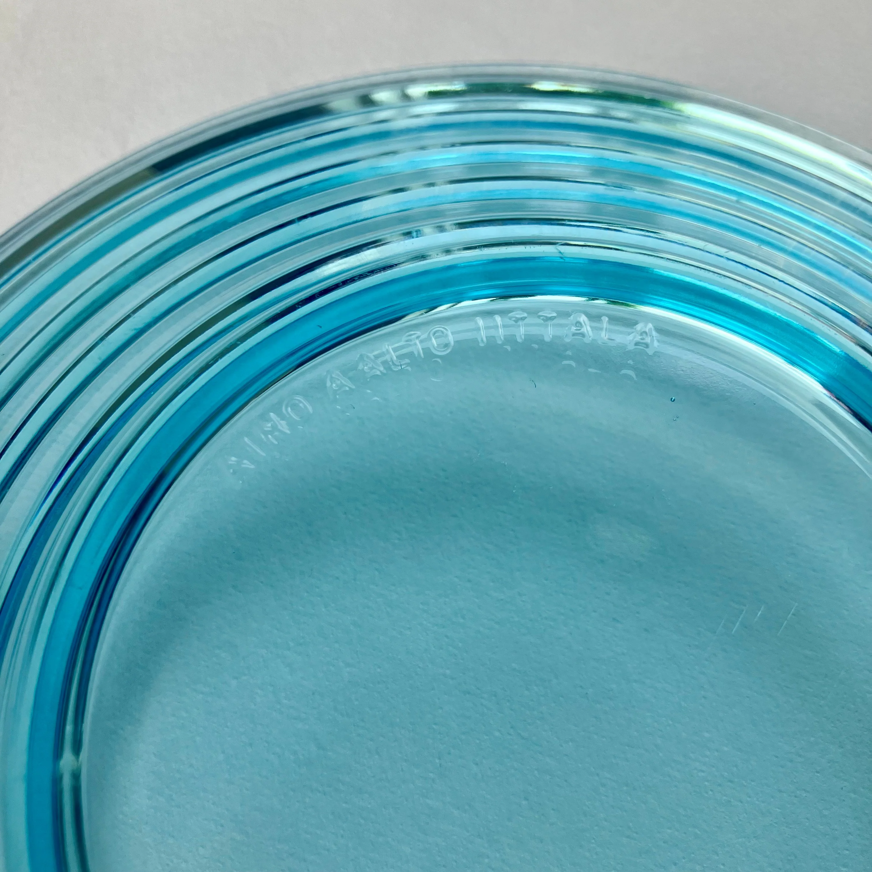 Aino Aalto for Iittala collectible small glass plates x 4 - Green and Blue - Image 3