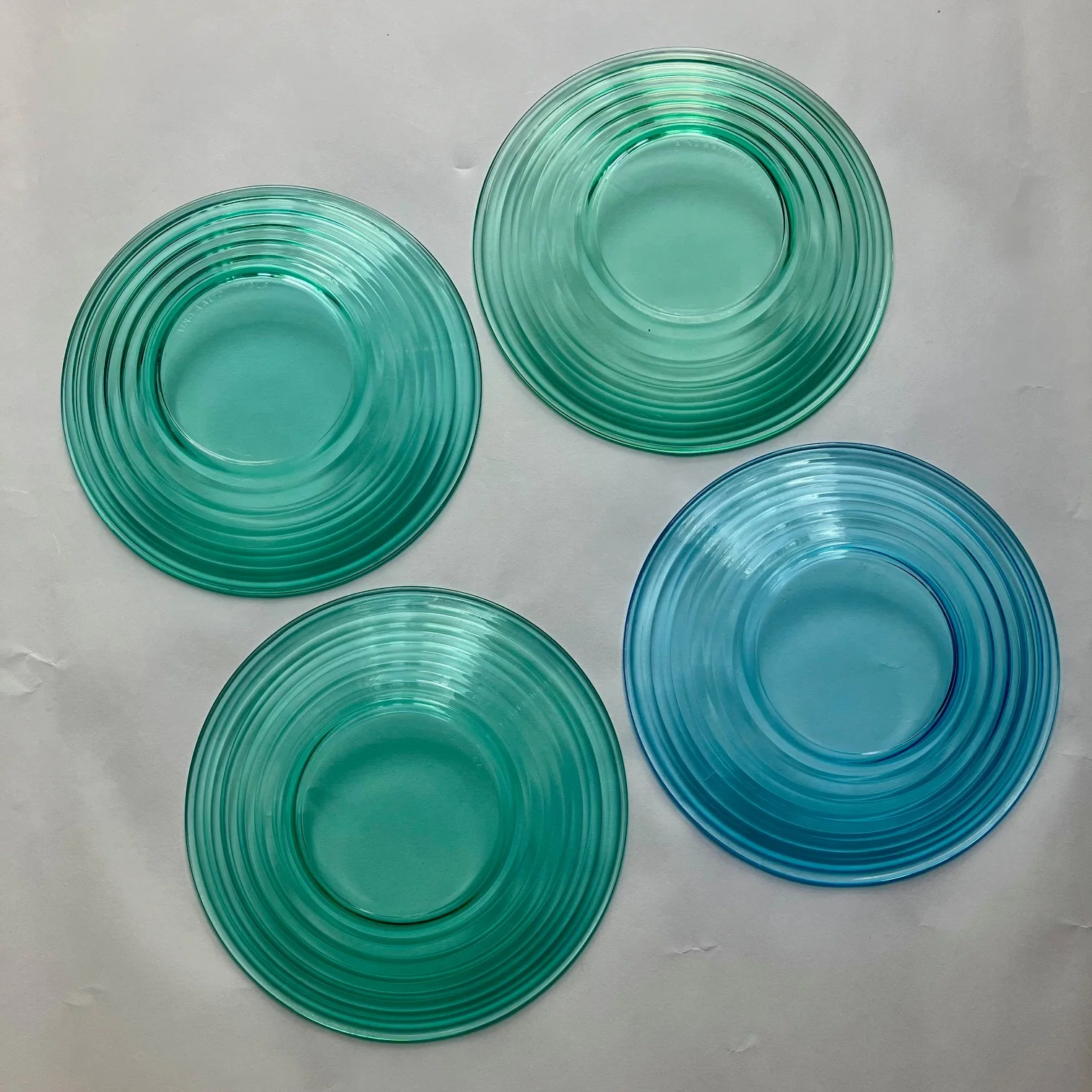 Aino Aalto for Iittala collectible small glass plates x 4 - Green and Blue - Image 4