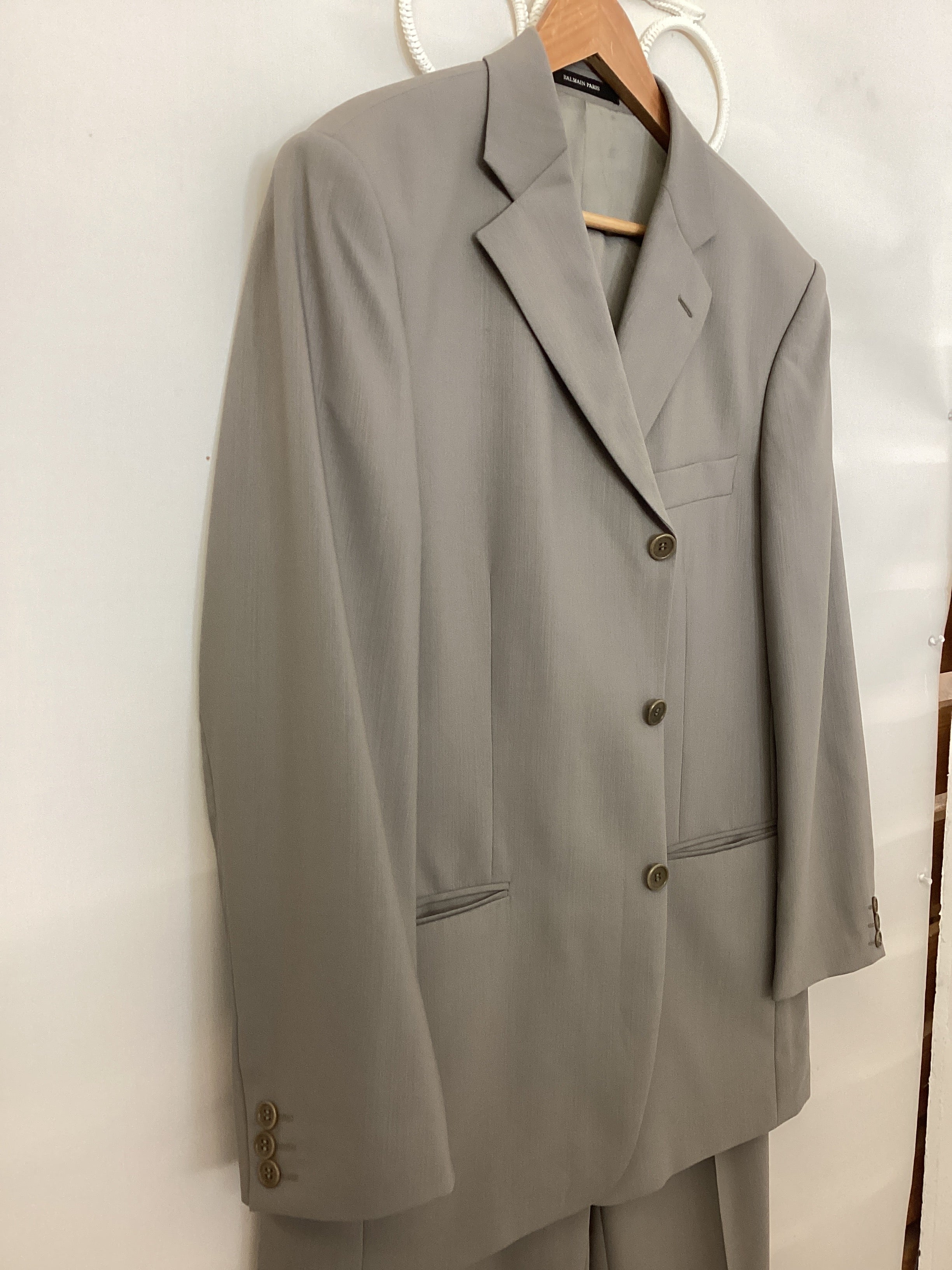 Balmain Paris Suit - Light Mushroom, 100% Fine Wool - Jacket: Size 40 Short, Trouser: 34 Inch Waist, 30 inch inside - Image 4