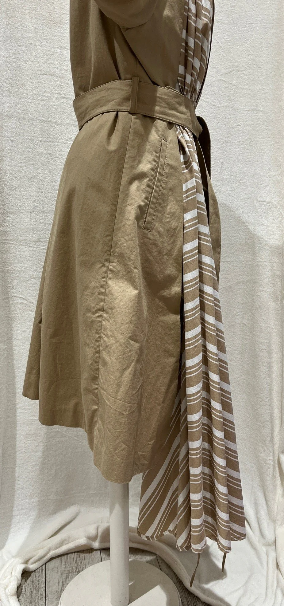 BESFXXK Trench Coat Size M - Image 4