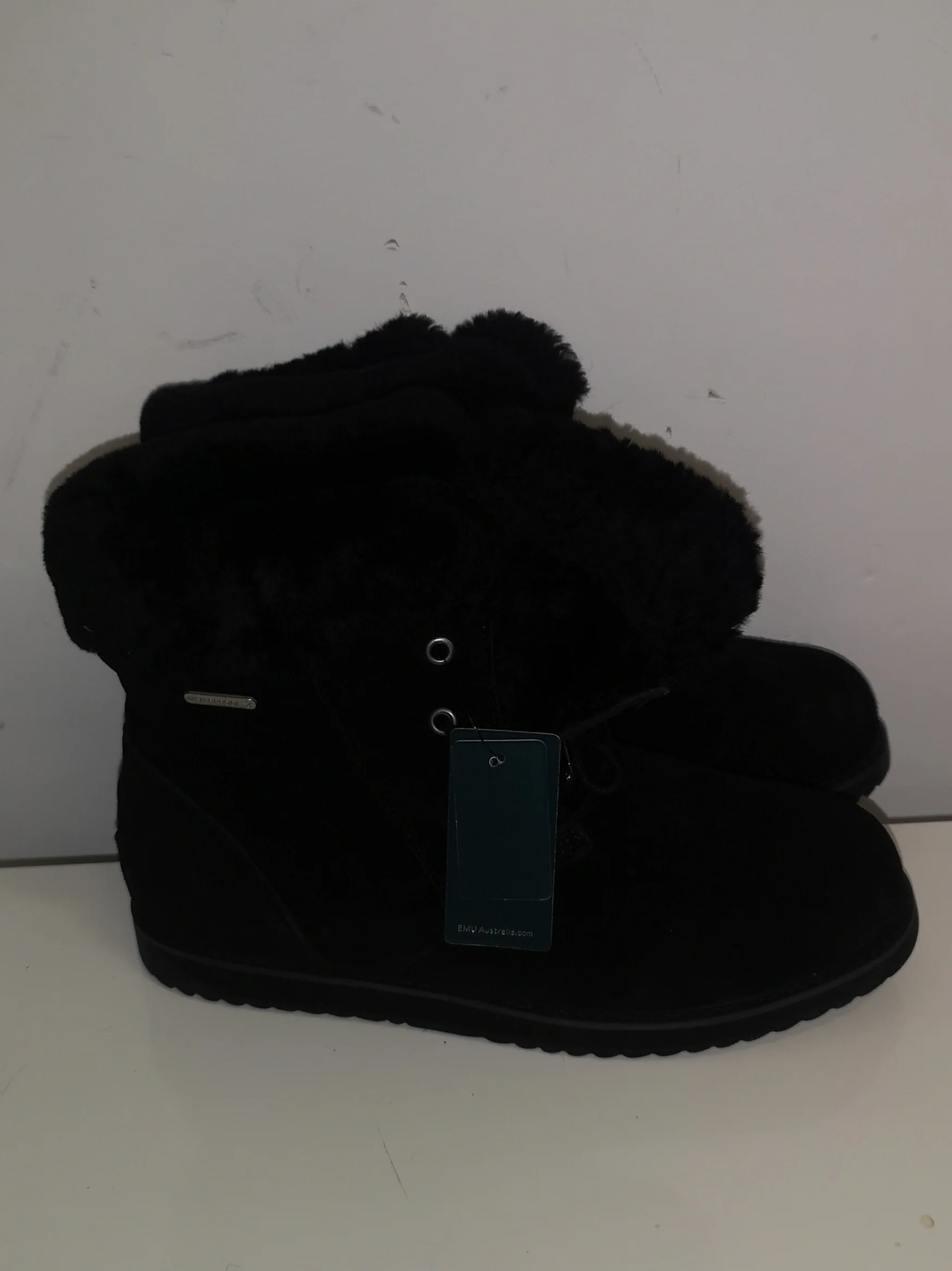 BNIB Emu Australia Shoreline Lo Black Boots Size 8 - Image 7
