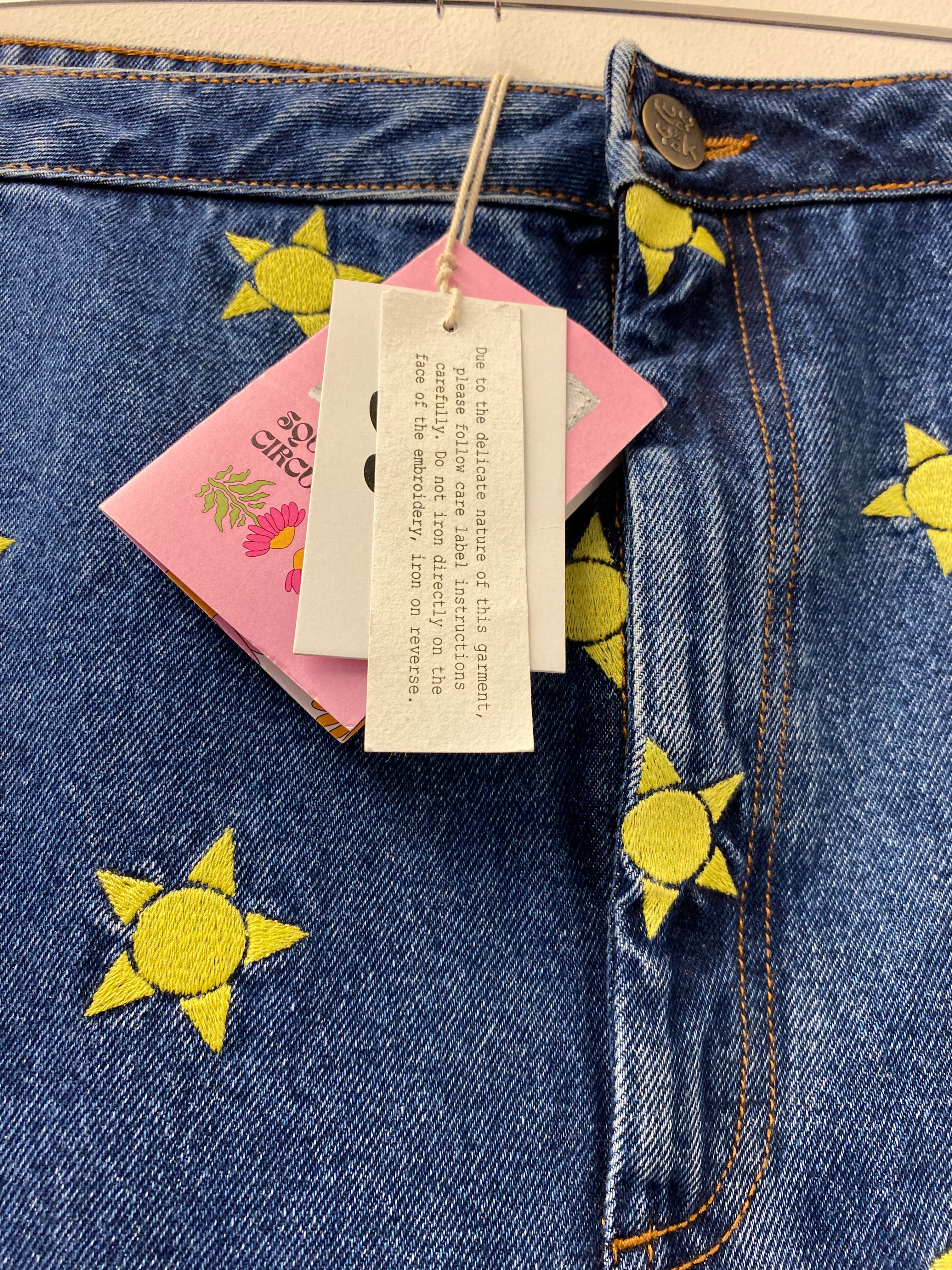 BNWT Lucy and Yak Dana Mom Jeans Organic Denim Solange Embroidery Size 50R - Image 8