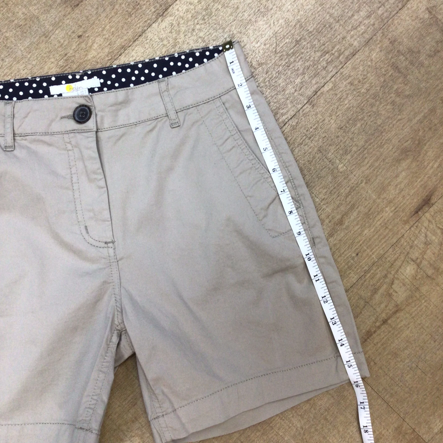 Boden Beige 98% Cotton Shorts Size 6 UK - Image 6