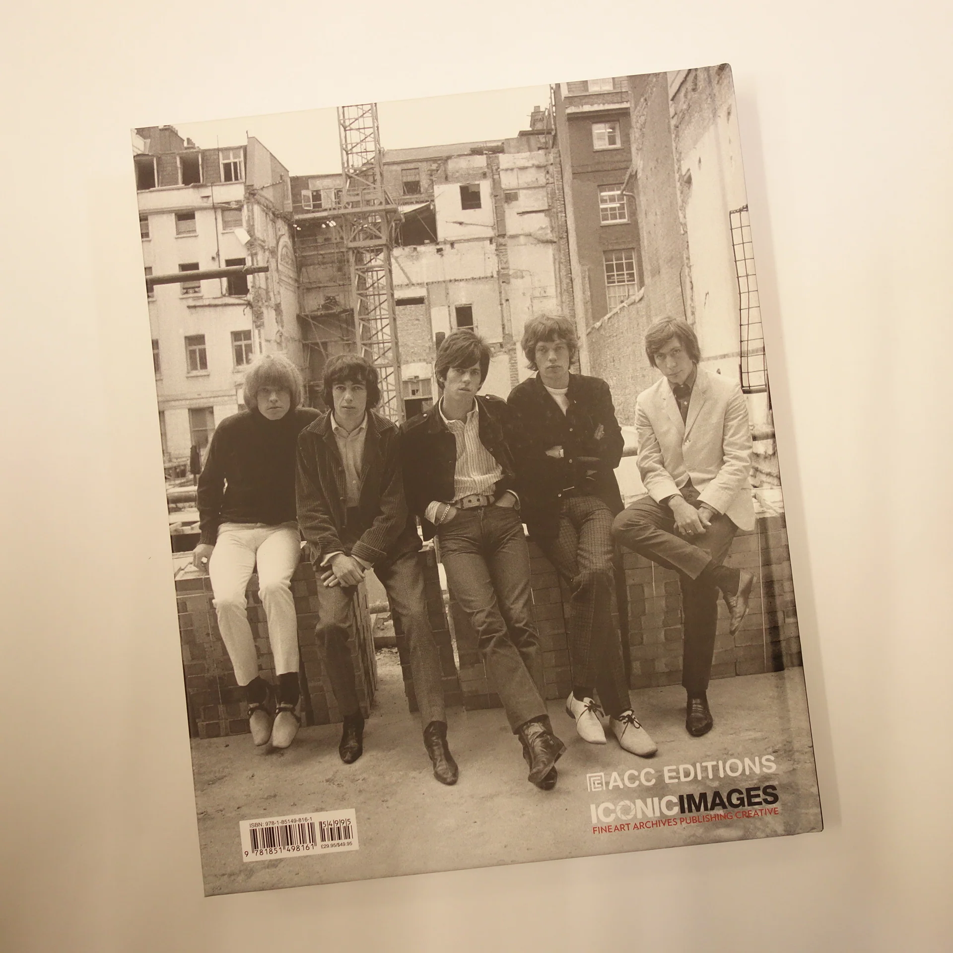 Breaking Stones 1963 - 1965 by Terry O'Neill & Gered Mankowitz - Signed hardback book - Image 6