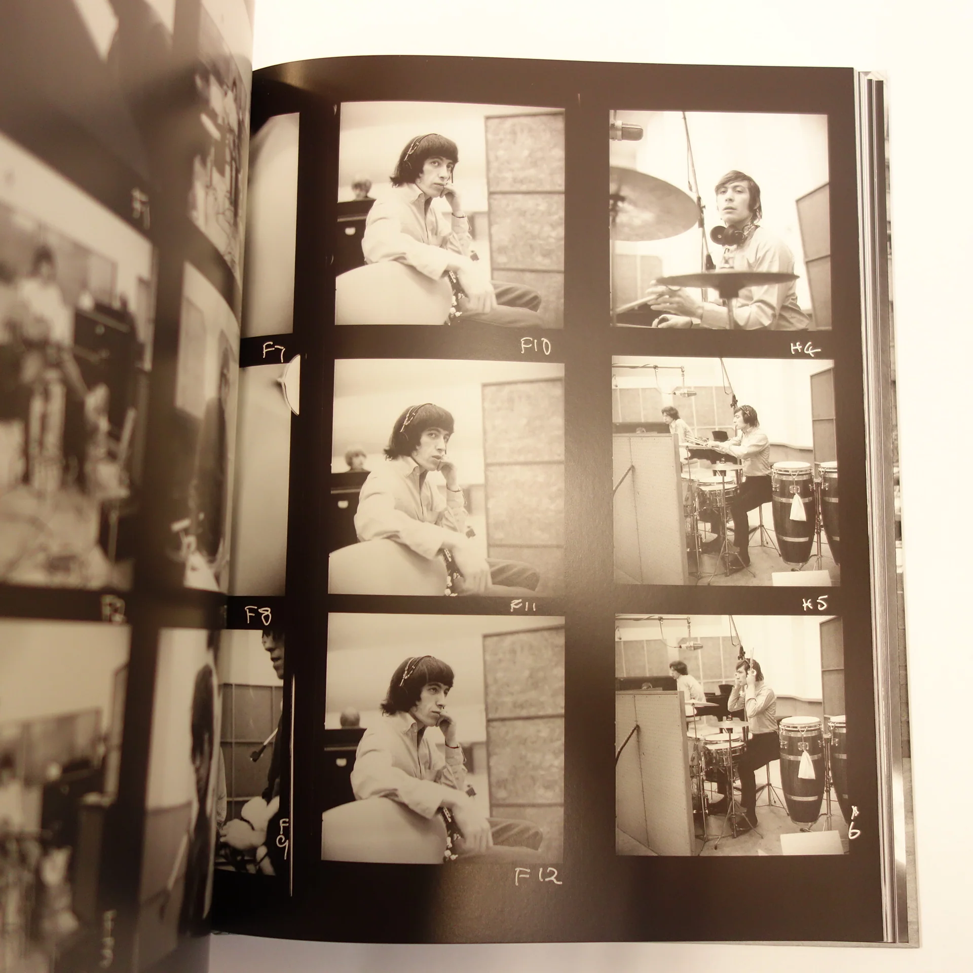 Breaking Stones 1963 - 1965 by Terry O'Neill & Gered Mankowitz - Signed hardback book - Image 7