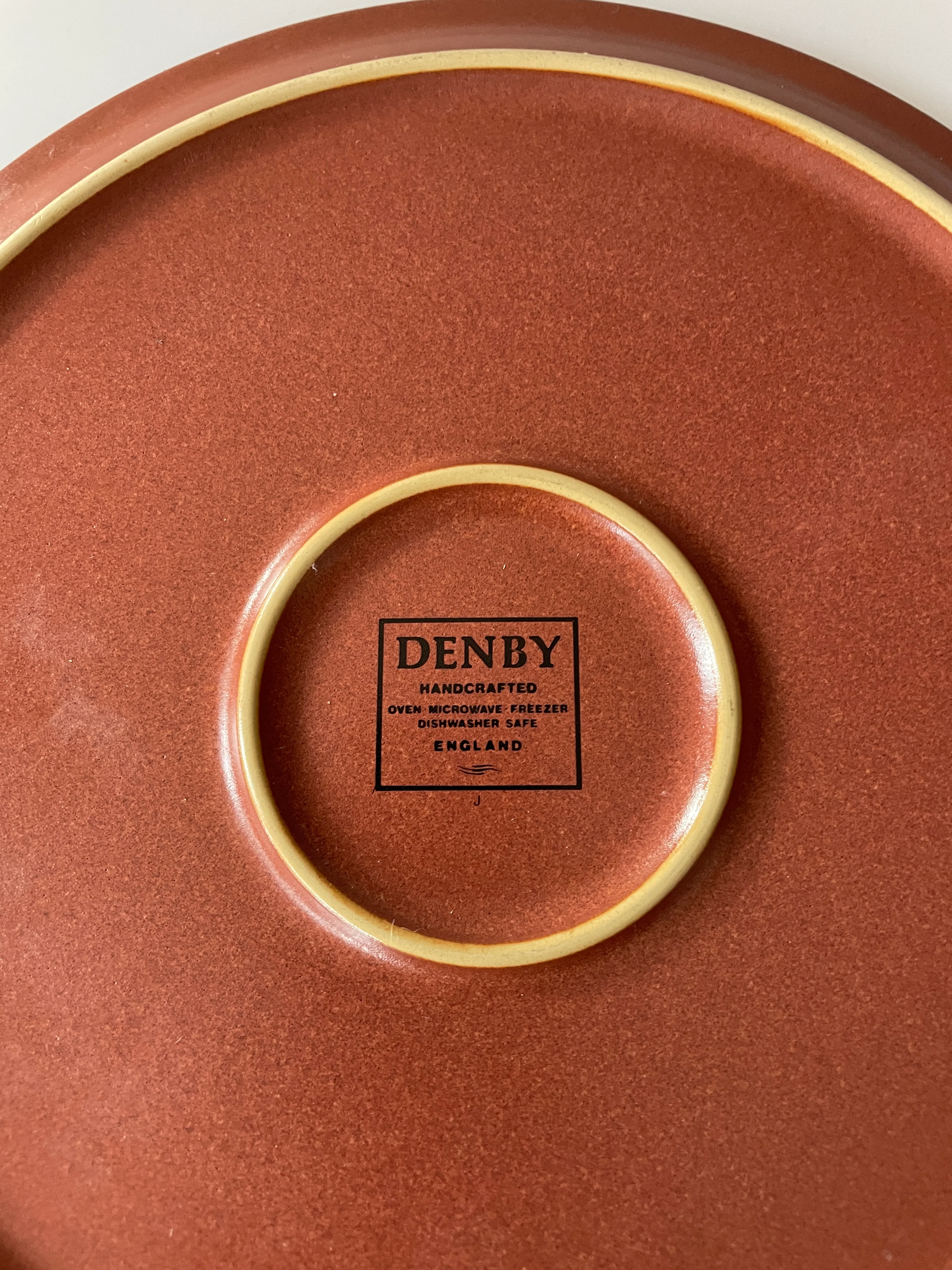 Denby Juice Lemon Yellow & Terracotta Dinner Plates x 2 - Image 5