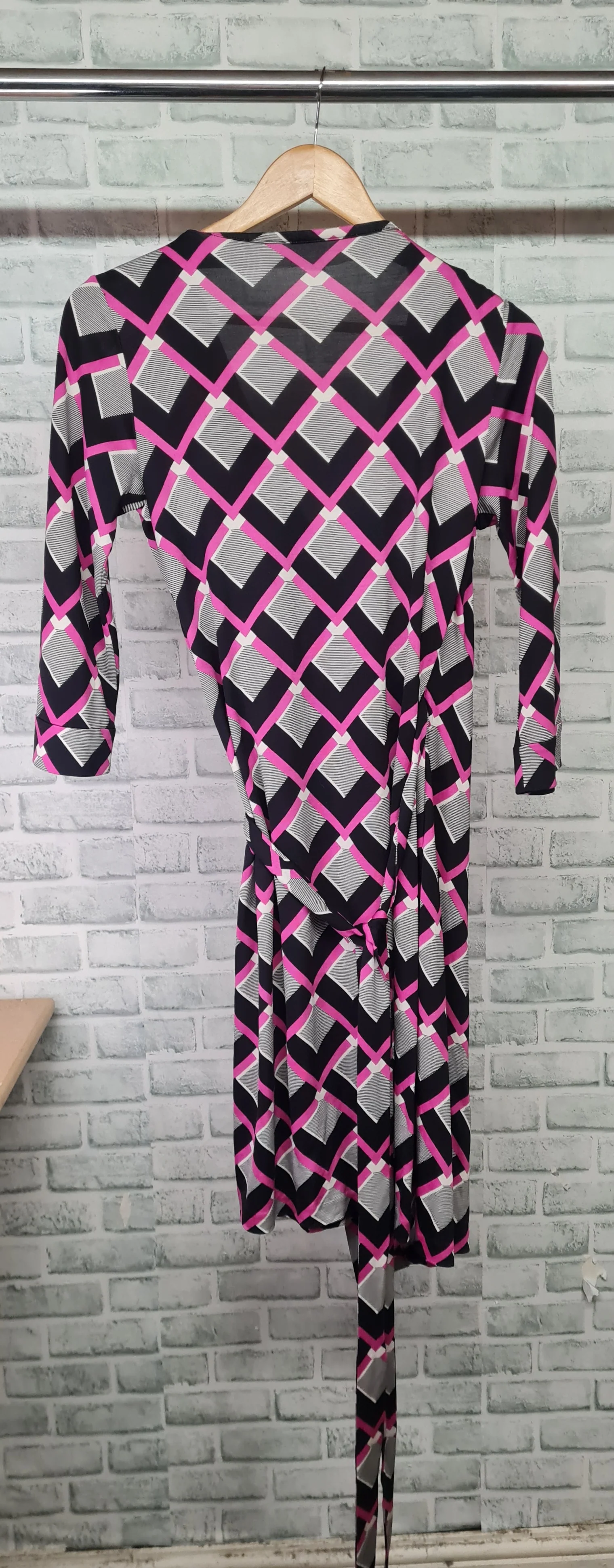 Diane von Furstenberg Geometric Print Midi Wrap Dress Size 8 - Image 4