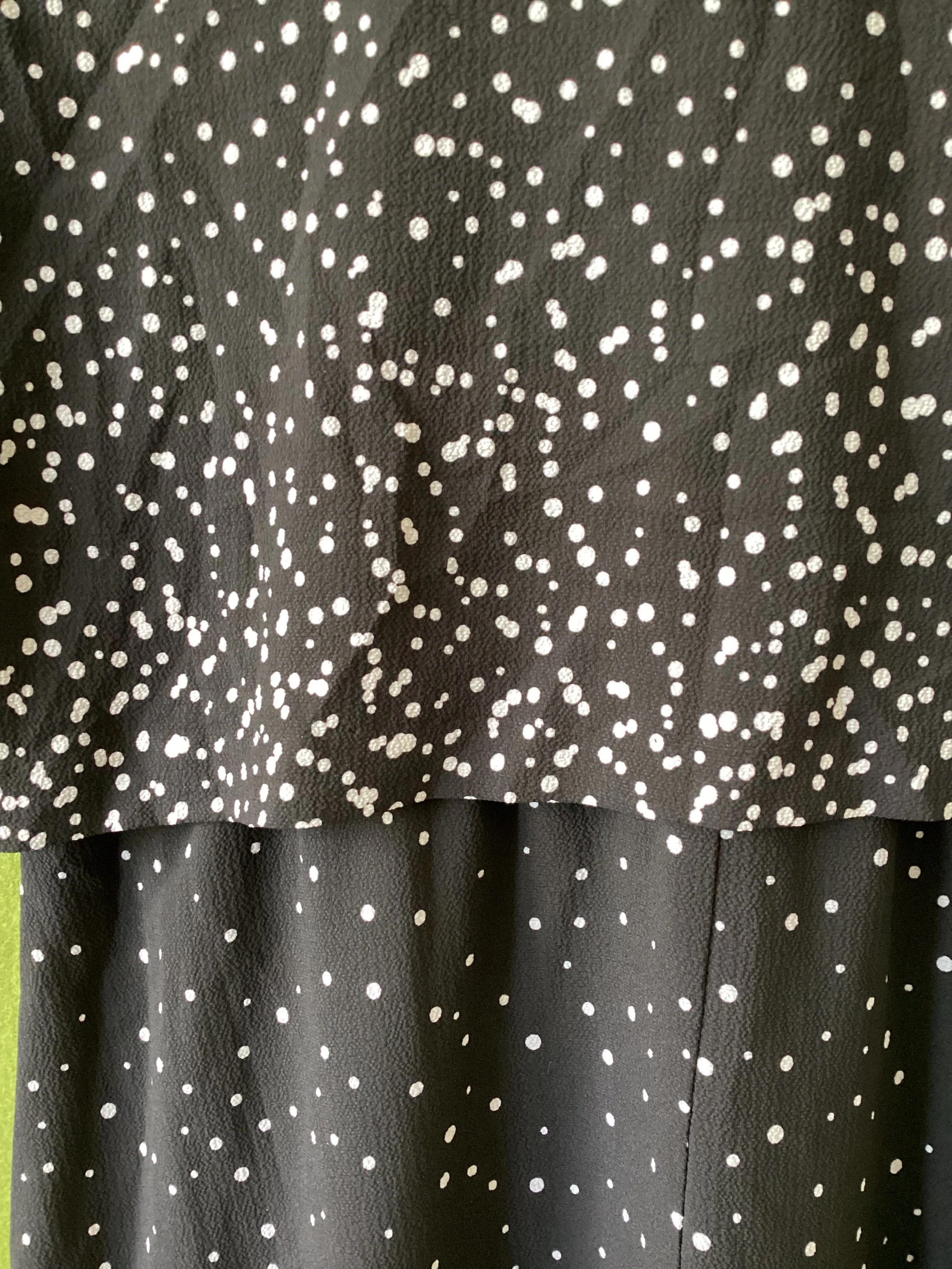 DKNY Spotted Black Dress Size 12/14 - Image 5