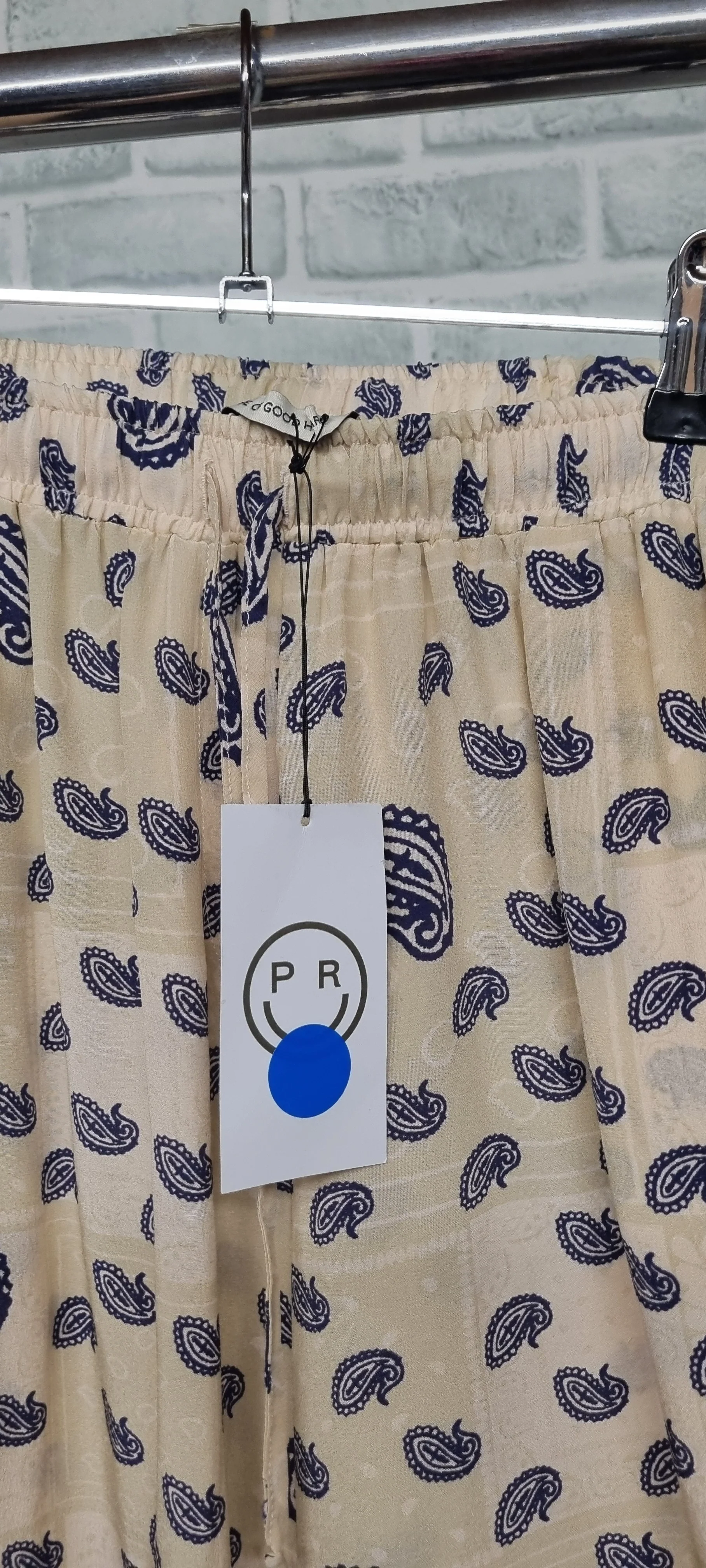 Etre Cecile Silk Paisley Pearl Trousers Size 36/8 BNWT - Image 2