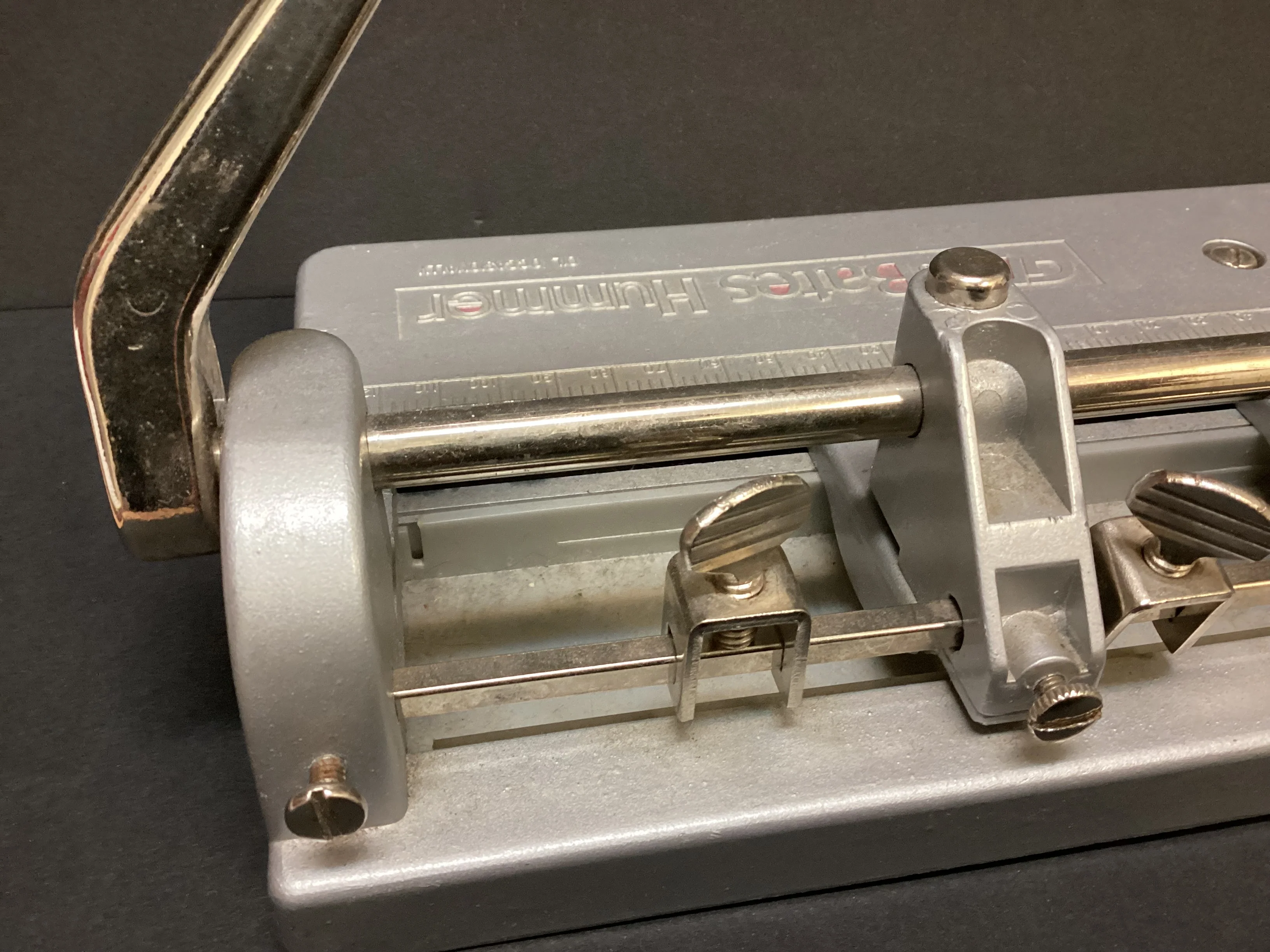 GBC Heavy Duty 3-hole Puncher - Image 3