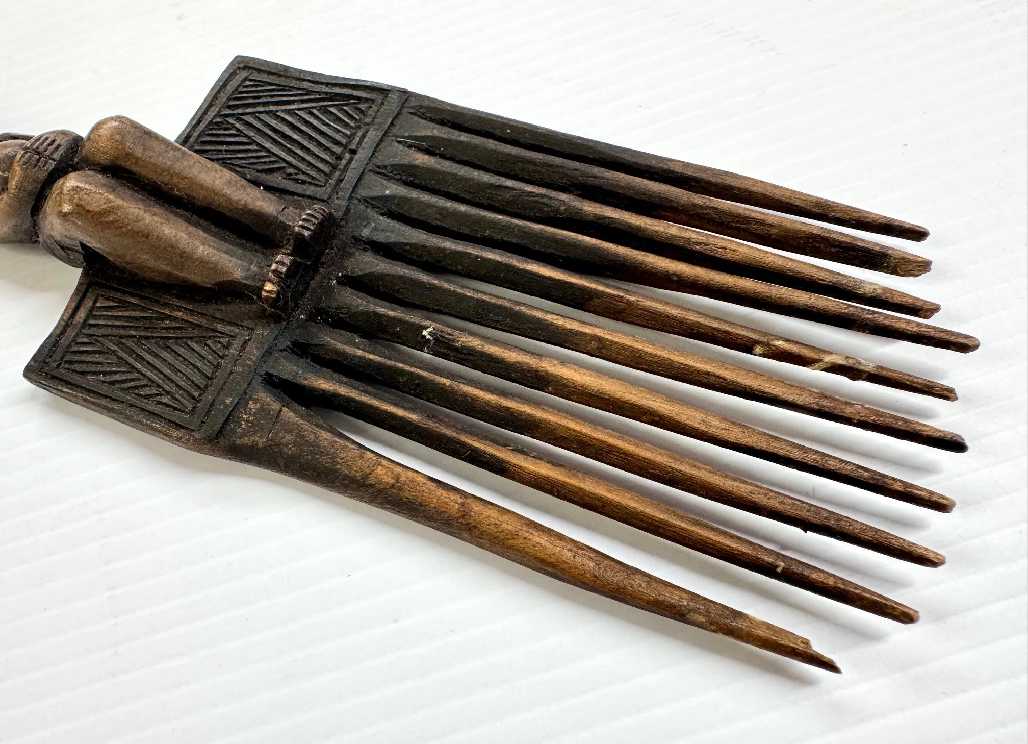 Hand-Carved African Wooden Hair Comb - Image 2