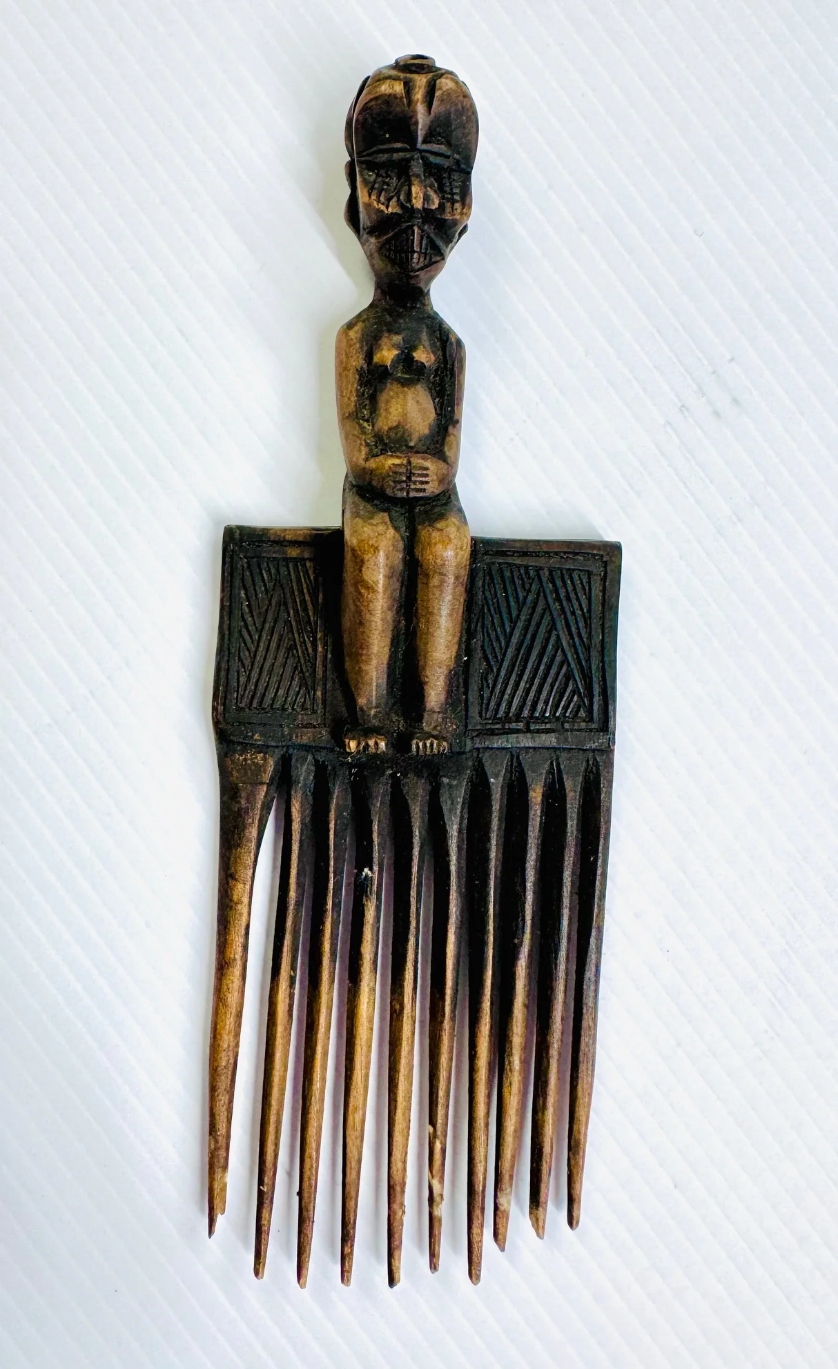 Hand-Carved African Wooden Hair Comb - Image 5