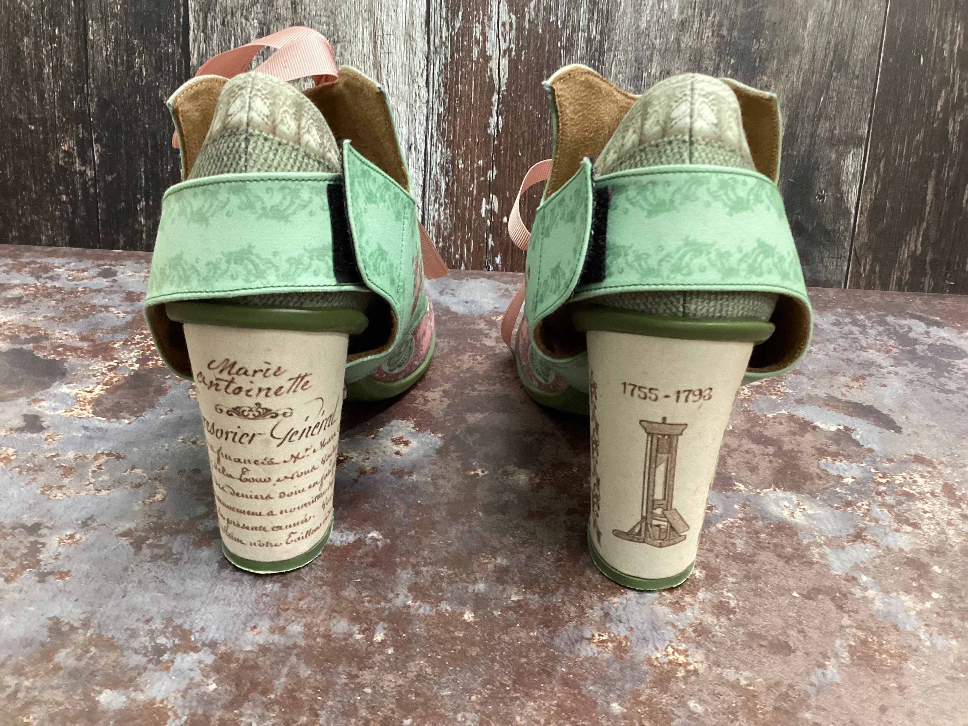 Hot chocolate design Chocolaticas Marie Antoinette highheel shoes