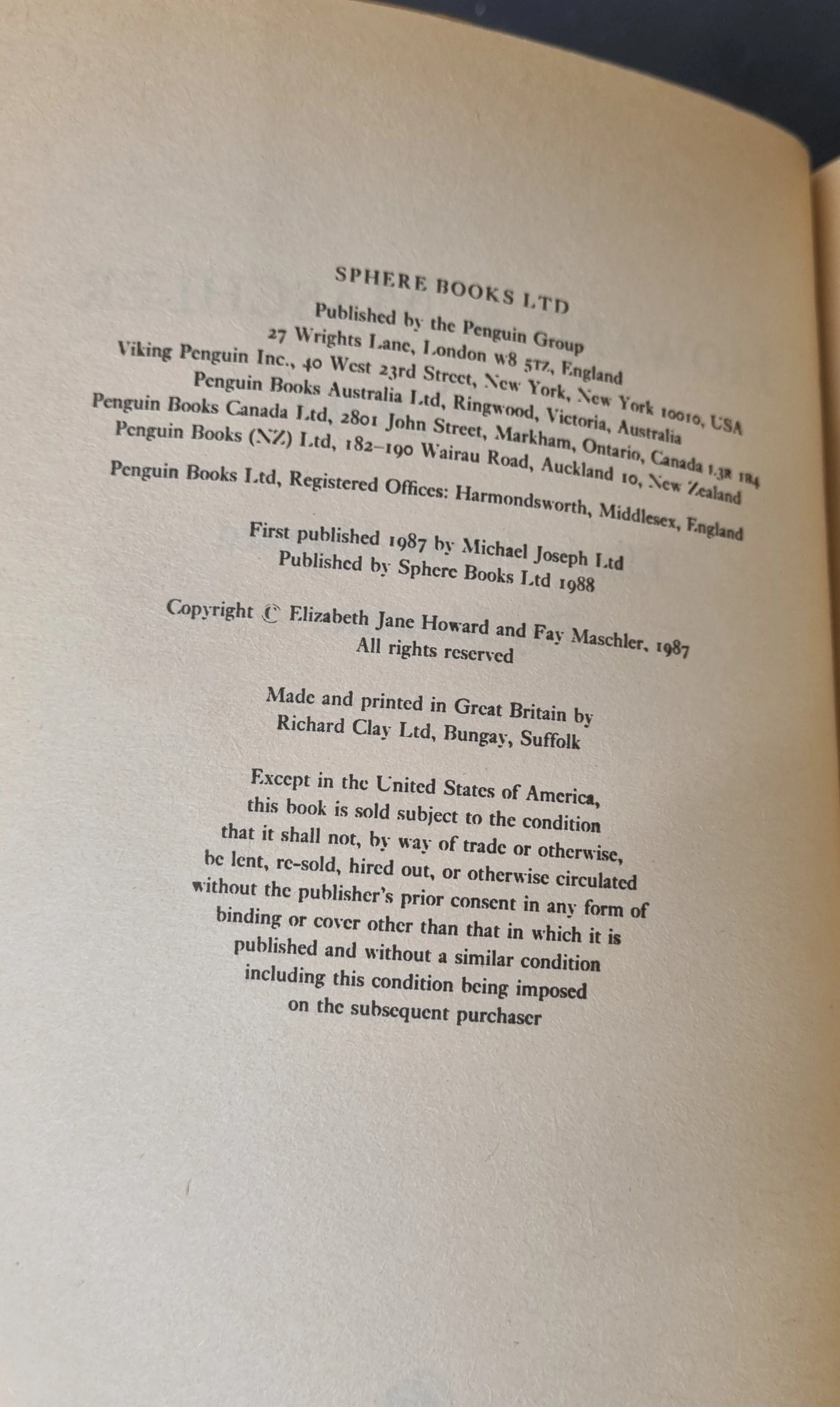 Howard and Maschler on Food by Elizabeth Jane Howard and Fay Maschler Paperback - Image 4