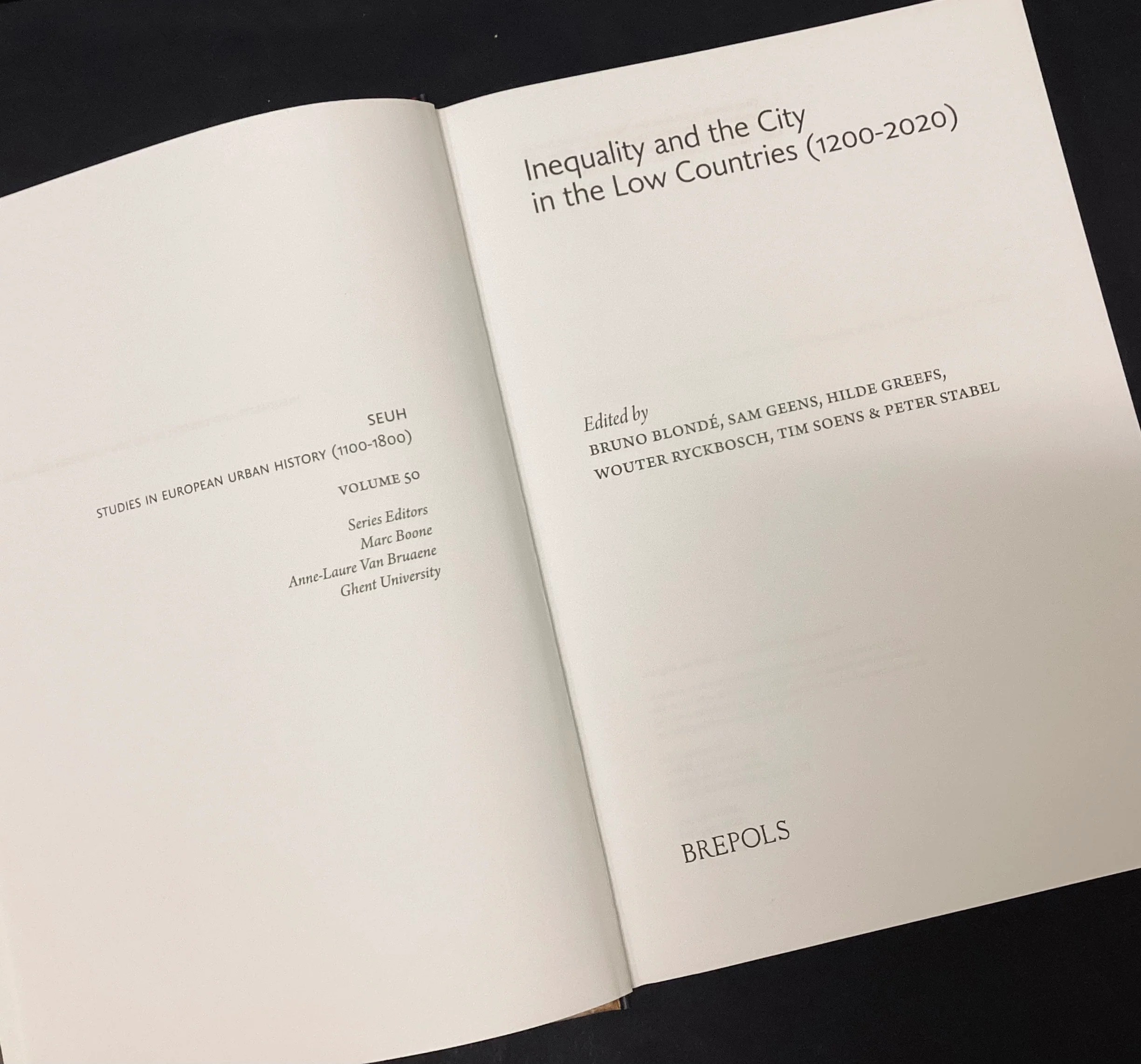 Inequality and the City in the Low Countries (1200-2020) by Bruno Blonde - Image 3