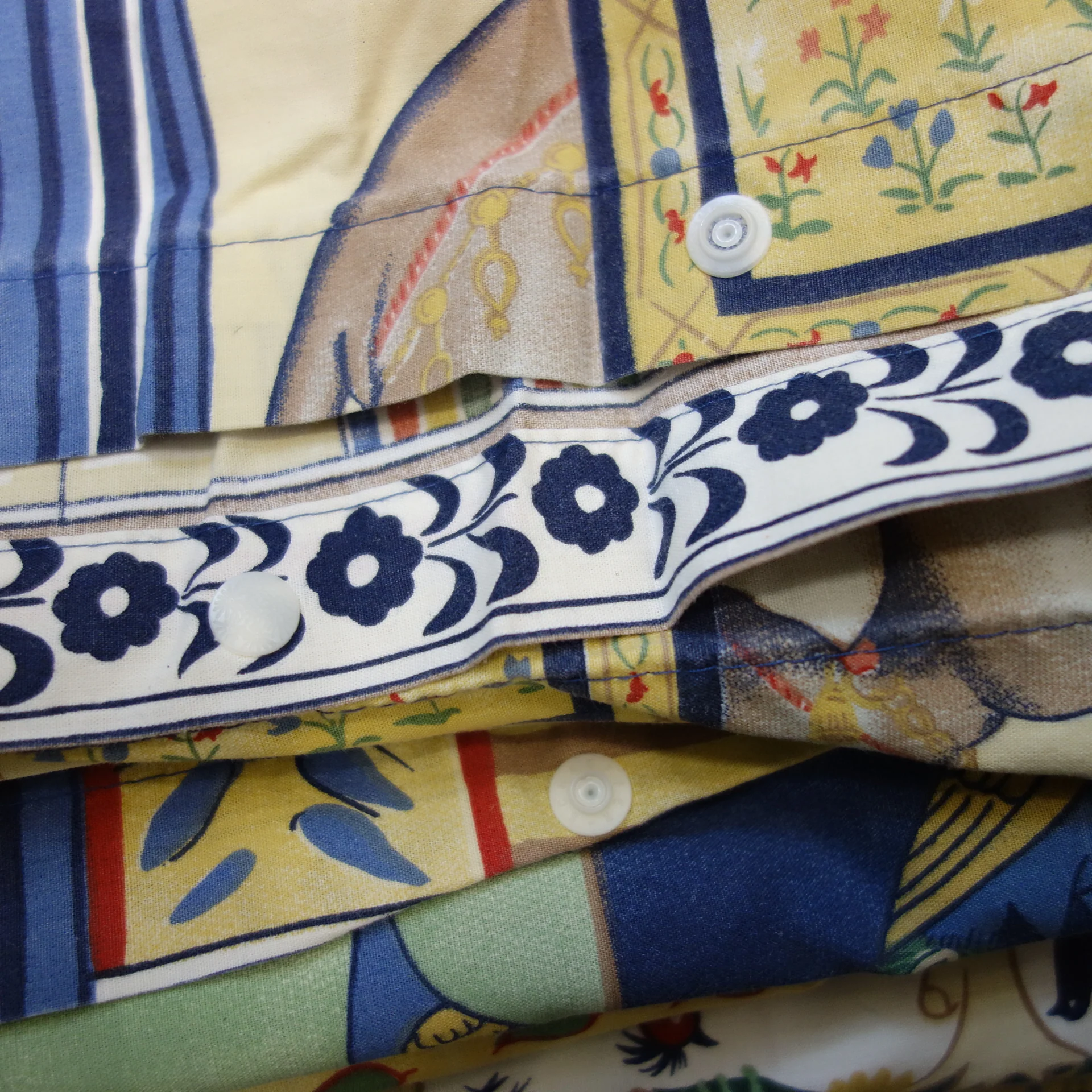 Jane Churchill 'Indian Summer' blue cotton bedlinen - King size duvet & two pillow cases - 1990s - Image 5