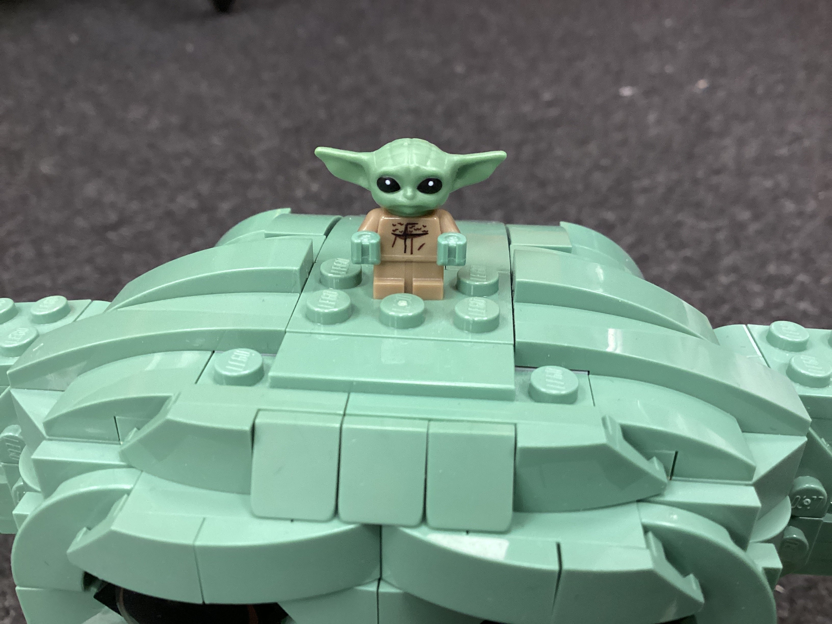 LEGO Star Wars: The Child (75318) Pre-Built - Image 7