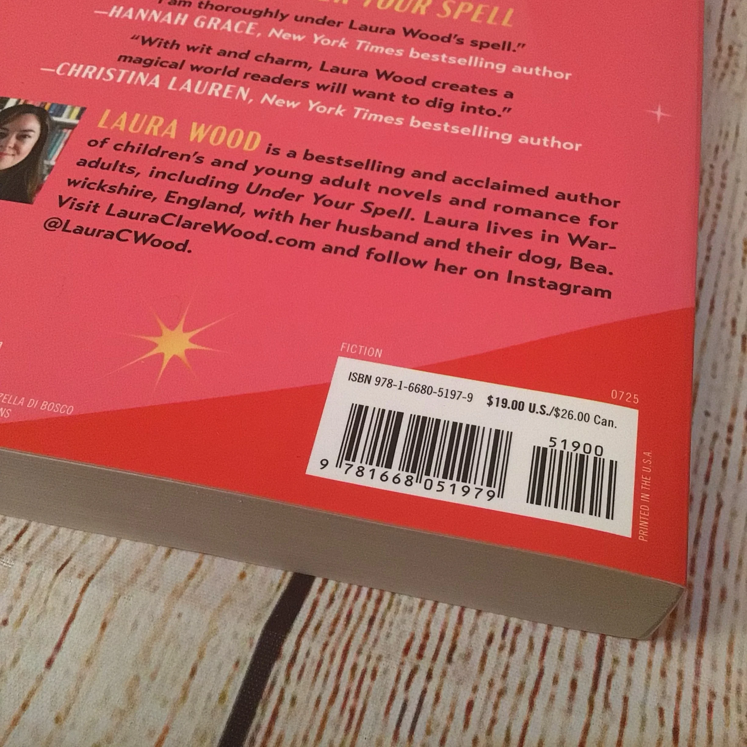 Let’s Make A Scene by Laura Wood (Paperback, 2025) - Image 3
