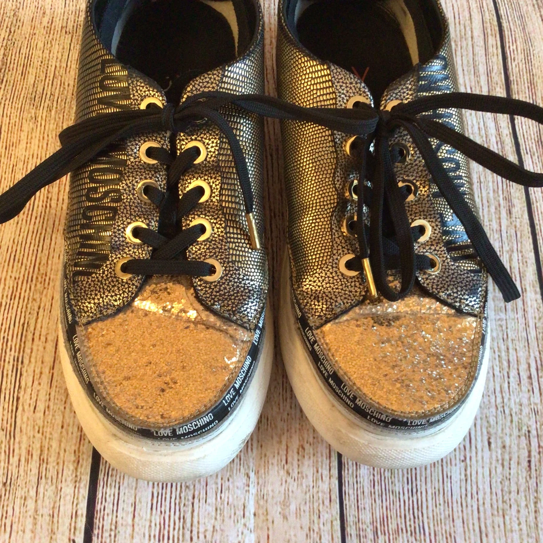 Love Moschino ACBC Gold Glitter & White Zipshoe Trainers Size 38 EU (4.5 UK) - Image 3
