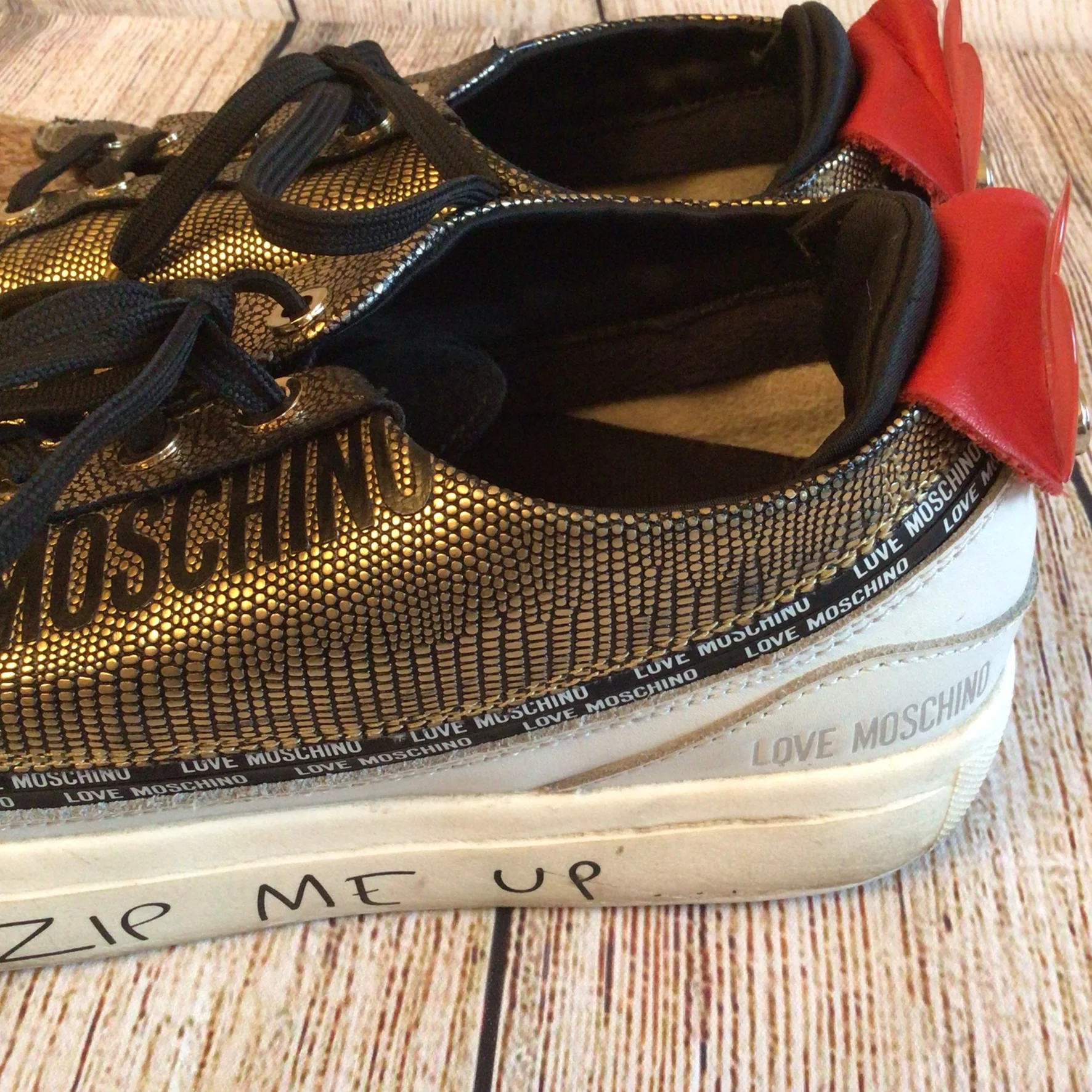 Love Moschino ACBC Gold Glitter & White Zipshoe Trainers Size 38 EU (4.5 UK) - Image 6