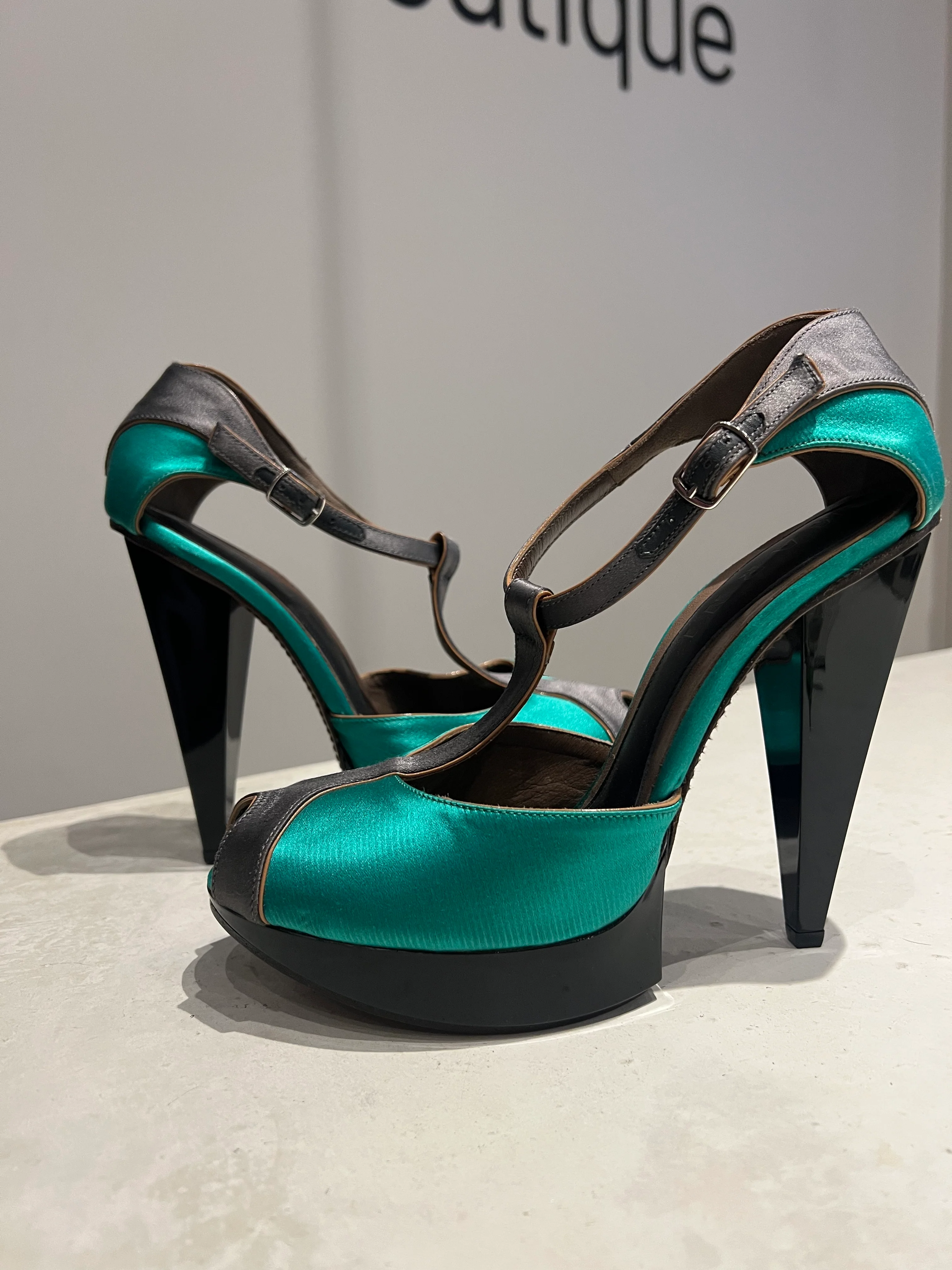 Marni Green Heel Size 4 - Image 2