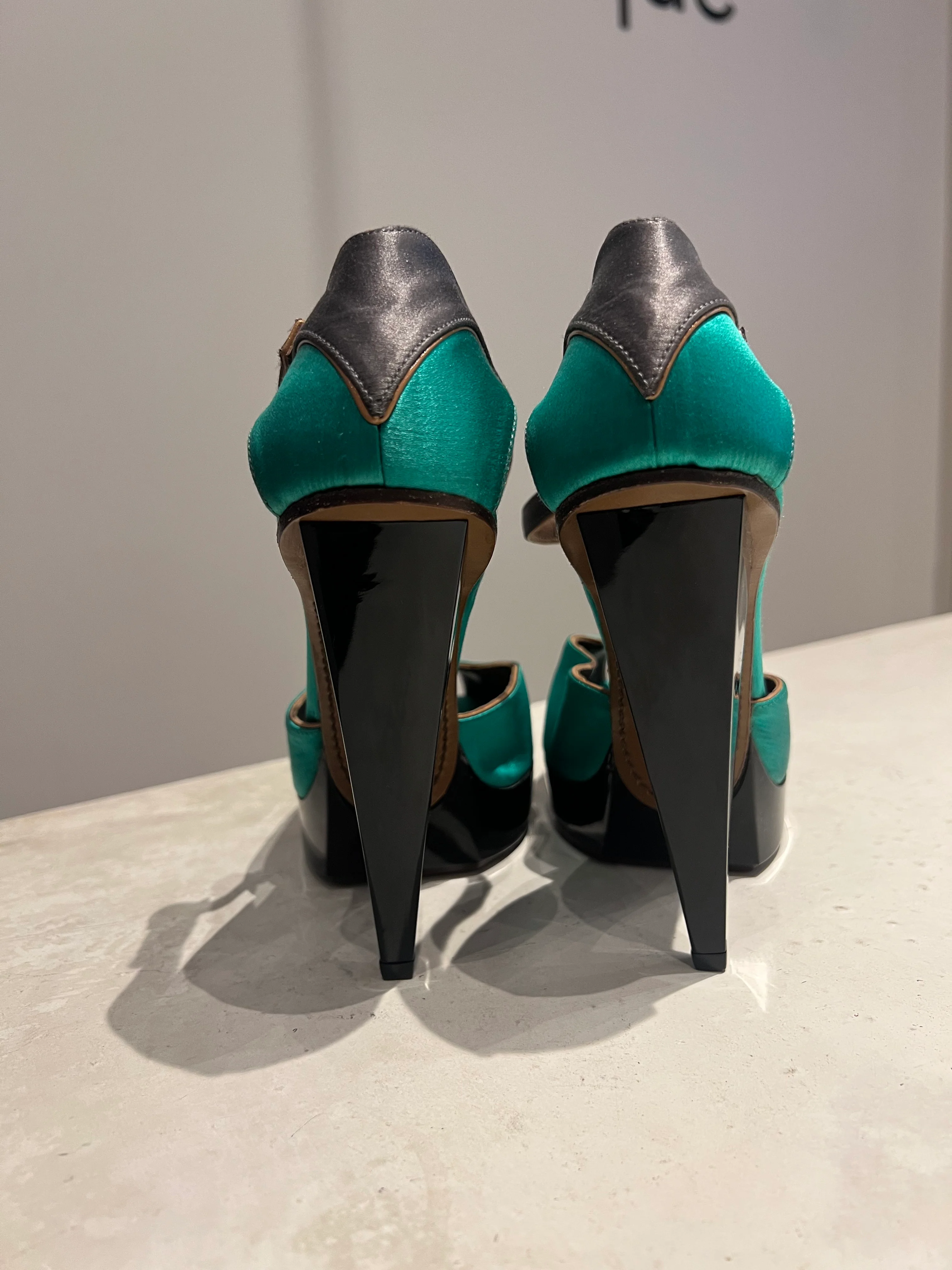 Marni Green Heel Size 4 - Image 3