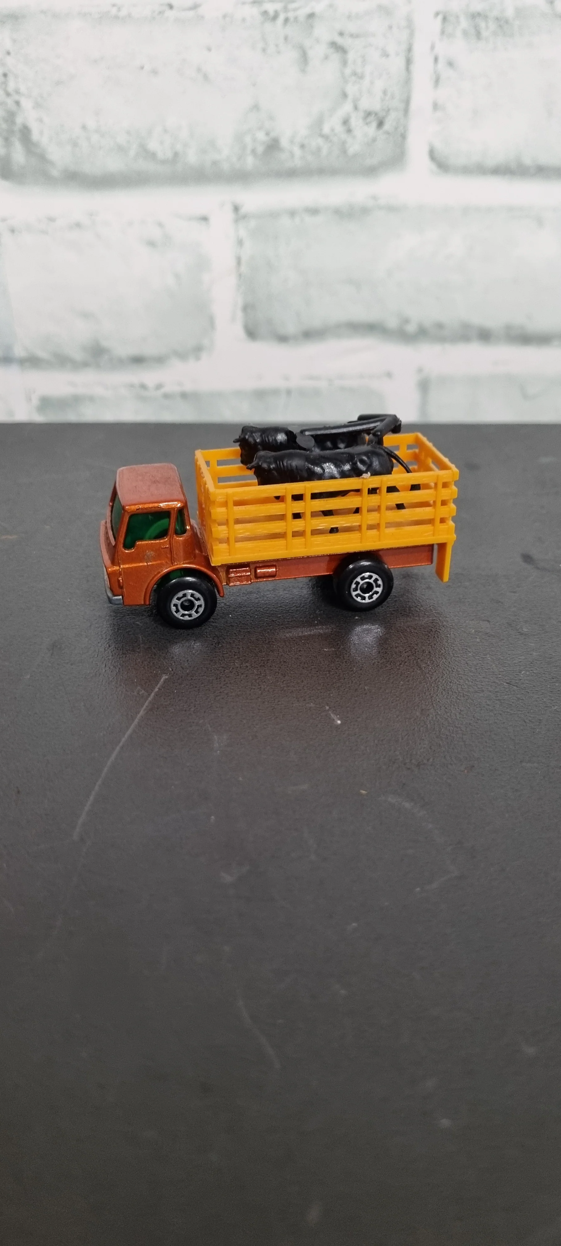 Matchbox Cattle Truck No.71 Burnt Orange Boxed - Image 6