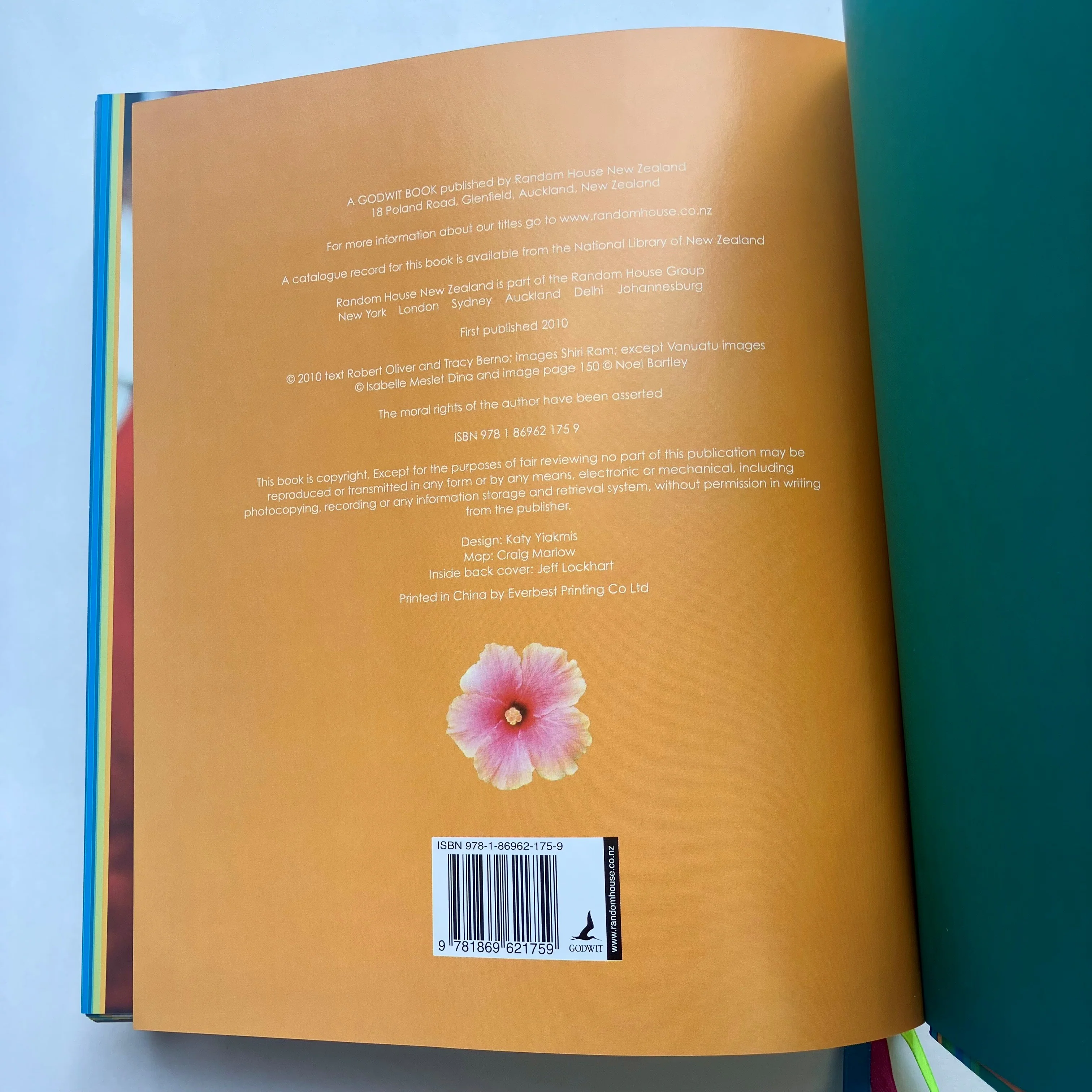 Me'a Kai - The Food and Flavours of the South Pacific rare cook book - Image 4