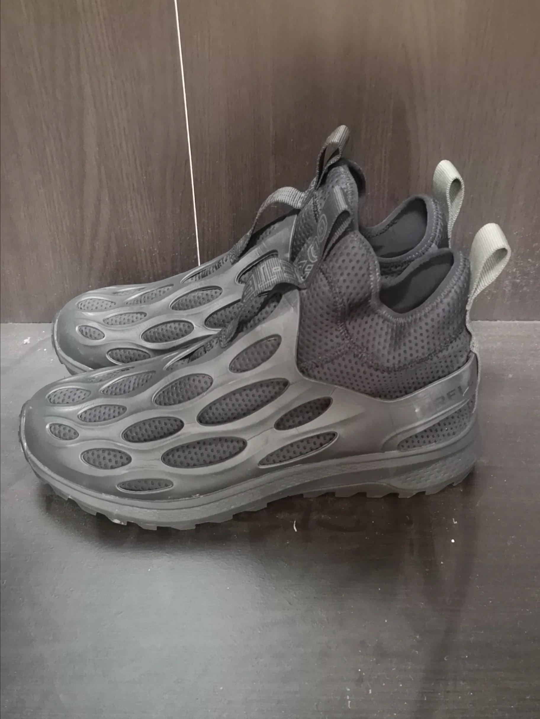 Merrell Hydro Runner Mid GORE-TEX Black Trainers Size 12.5 - Image 3