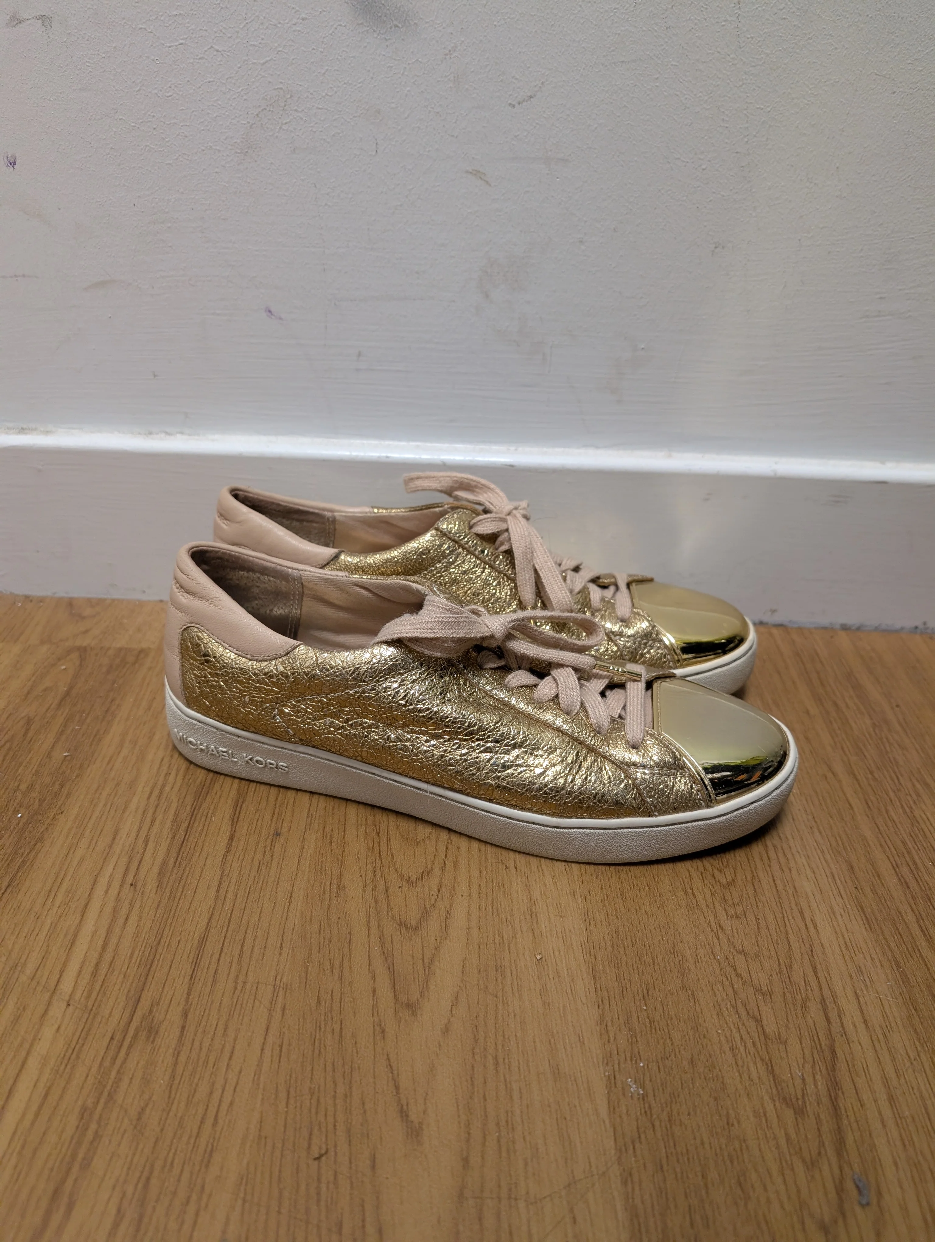 Michael Kors Metallic Gold/Nude Leather Frankie Trainers Size 7.5 - Image 4