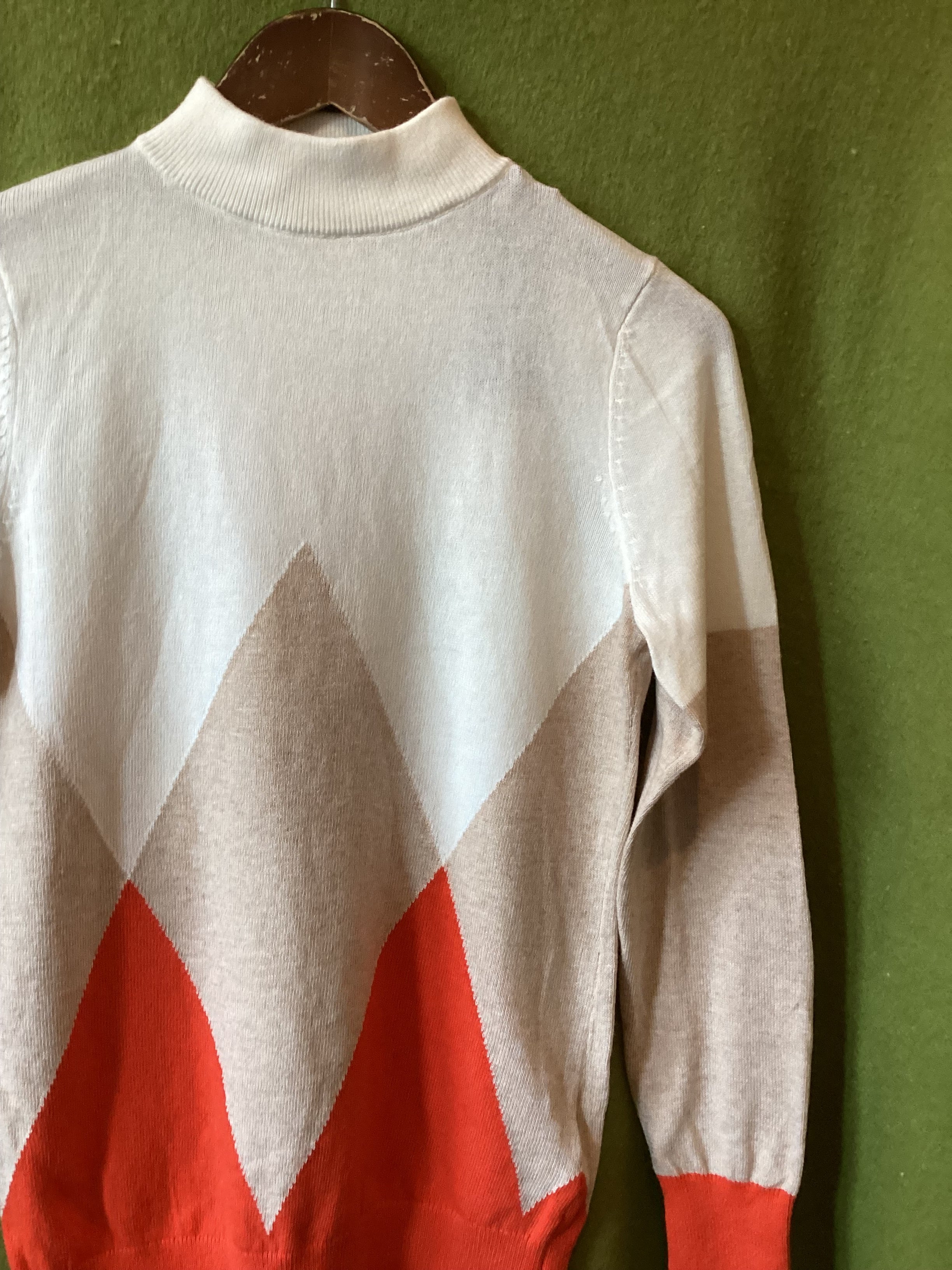 Mint Velvet Orange, White, and Beige Argyle Knit Jumper Size XS - Image 2