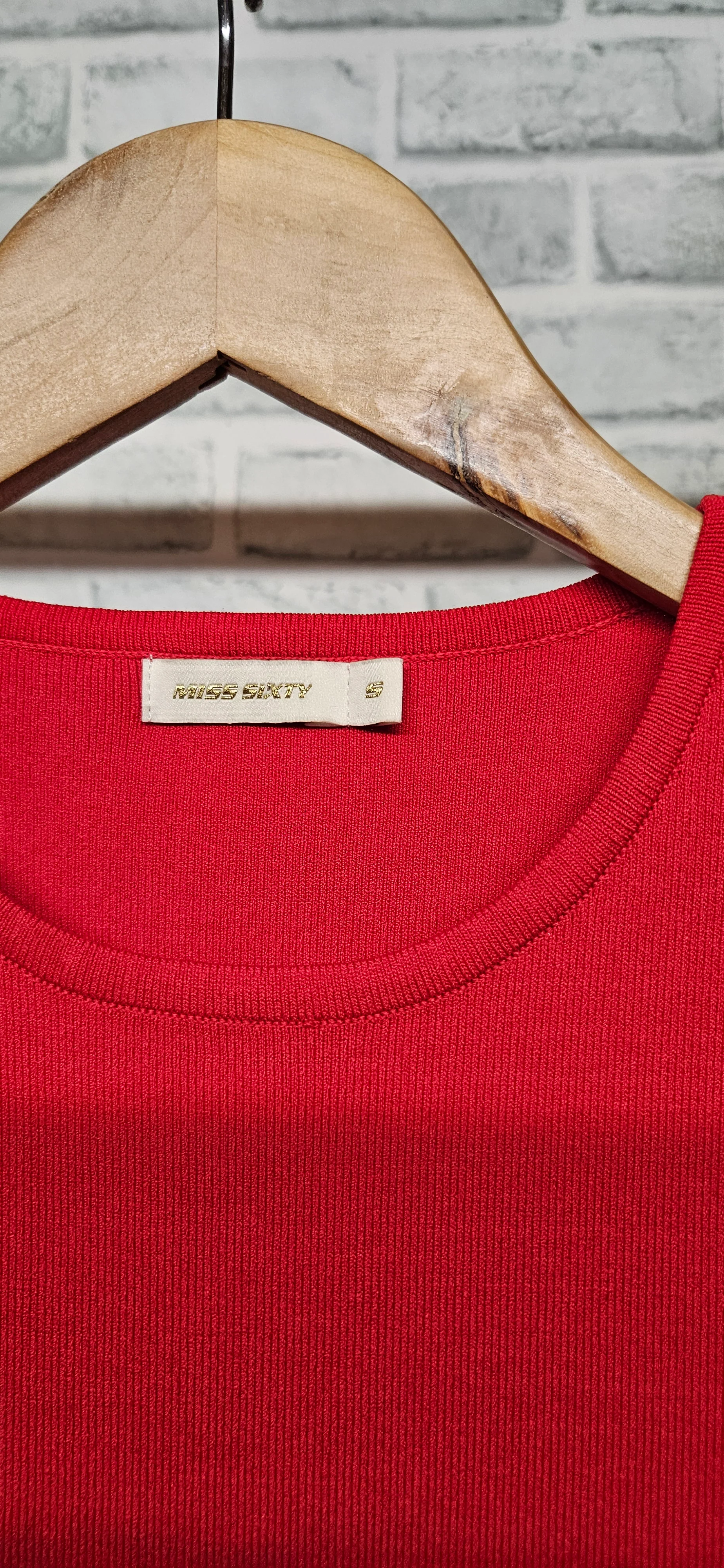 Miss Sixty Red Ribbed Cropped Top Size Small - Image 2
