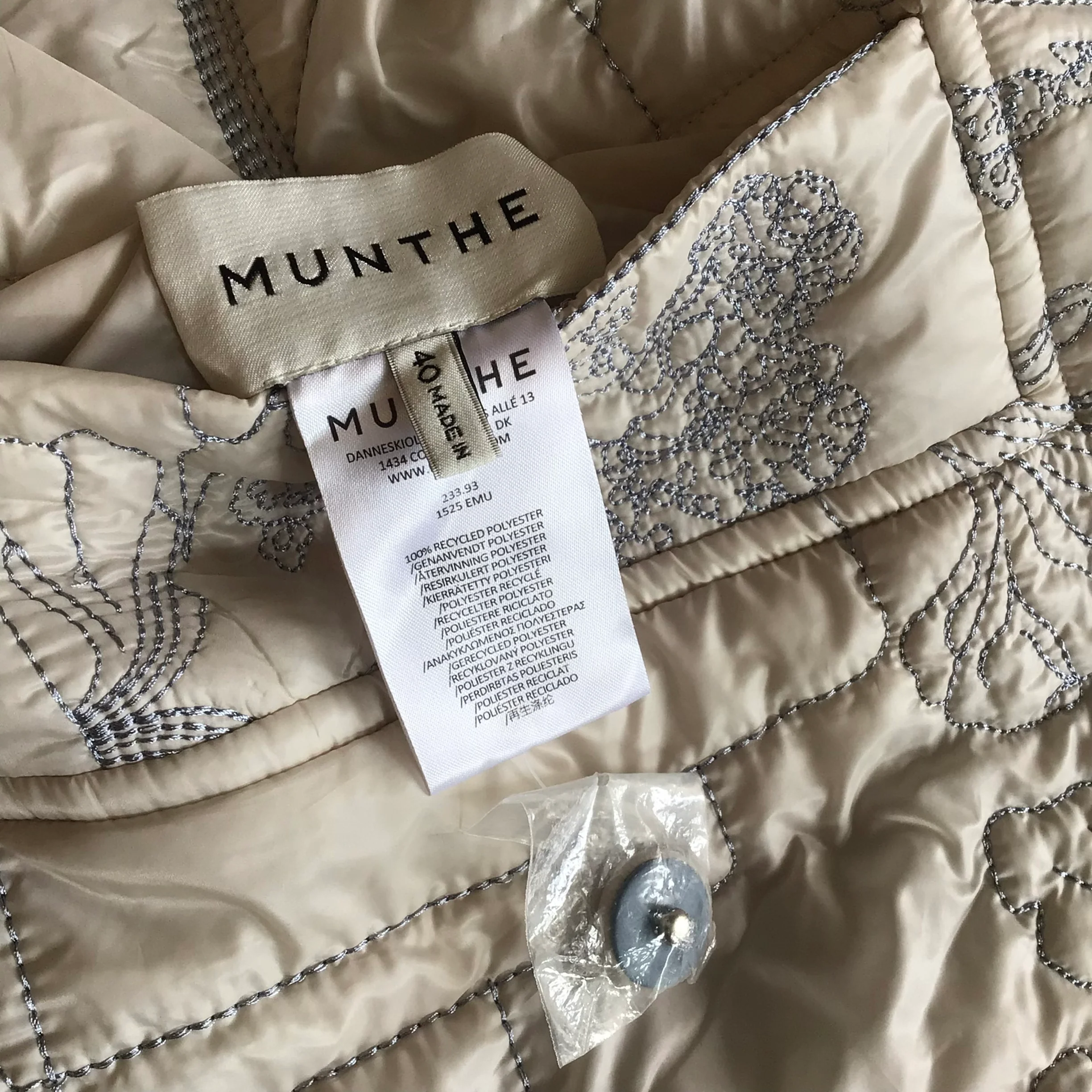 Munthe Blue Cream Emu Embroidered Reversible Padded Jacket Size 40 - Image 12