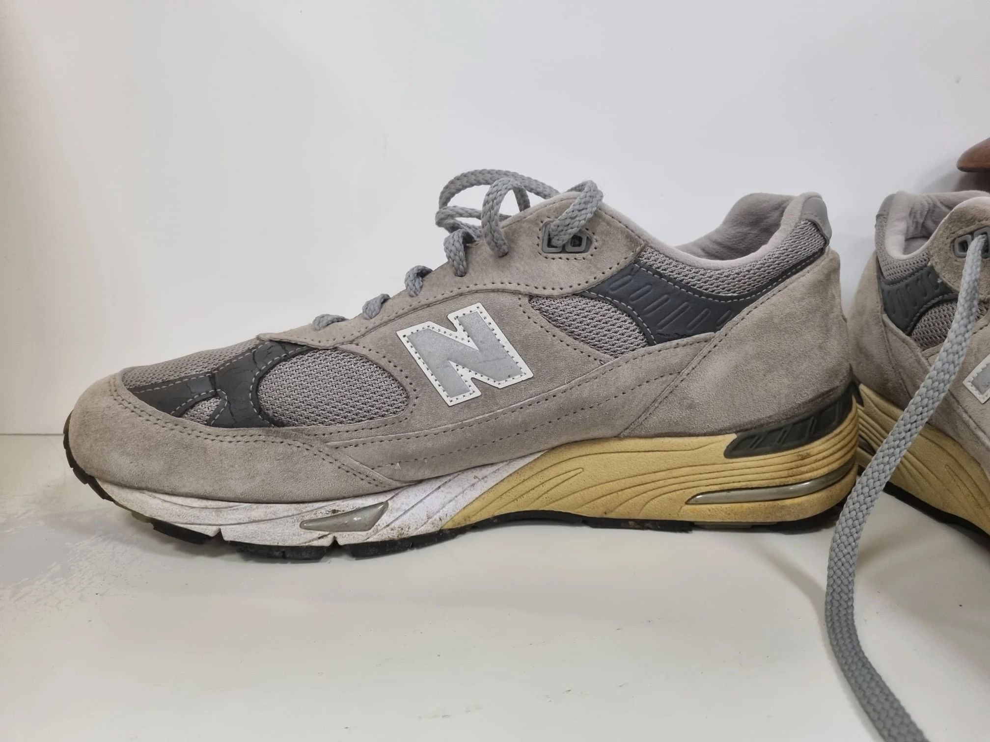 New Balance M991 GL Grey Running Shoes Size 11 - Image 5