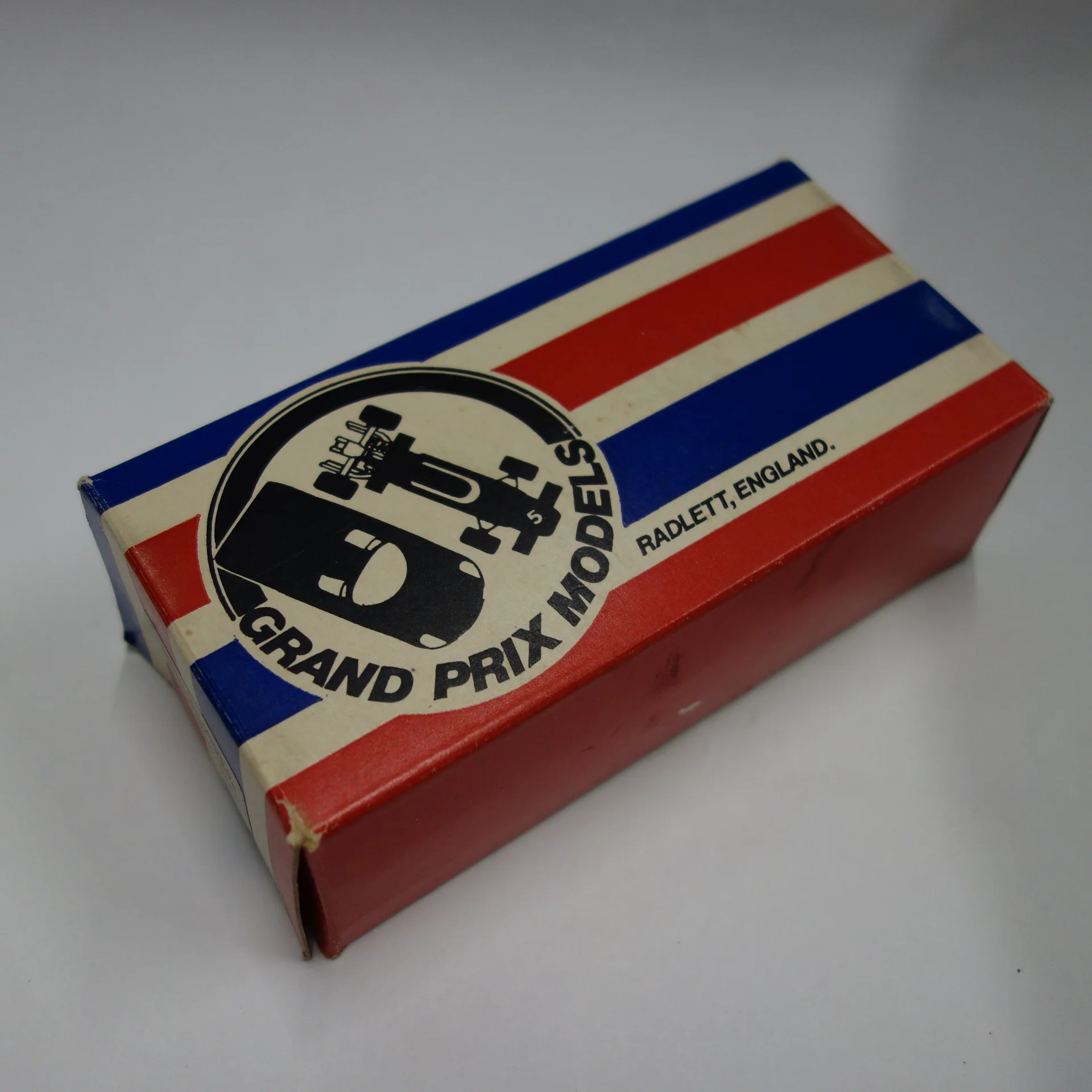 NIB Grand Prix Models Modsports Car Kits 709 - Daimler SP250 'Dart' - Unbuilt - Image 3