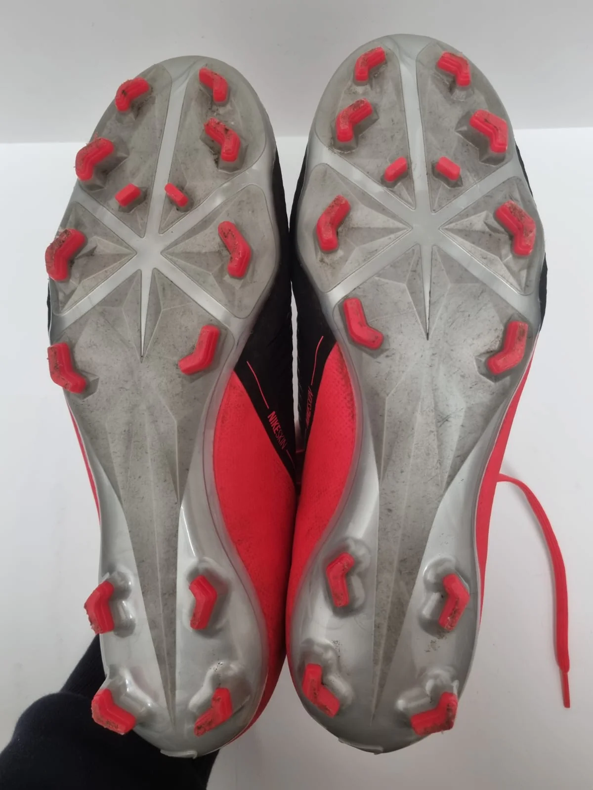 Nike Football Trainers Uk Size 8 Black/Red - Image 13