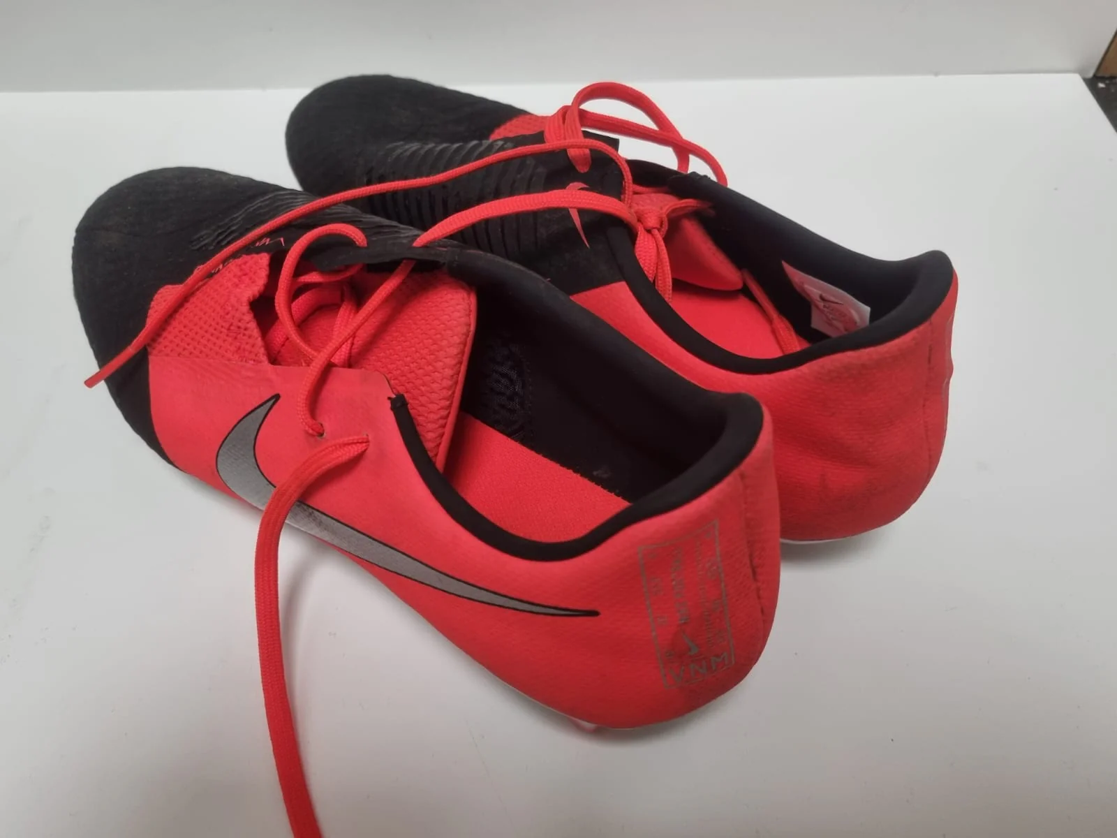 Nike Football Trainers Uk Size 8 Black/Red - Image 3