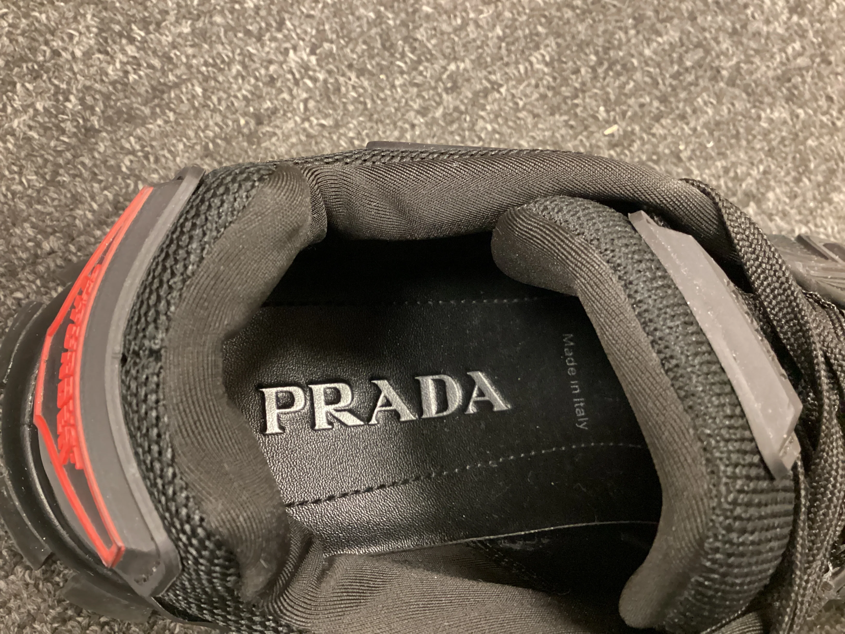 Prada Cloudbust Thunder Chunky Sole Trainers Black - Size 6 - Image 4