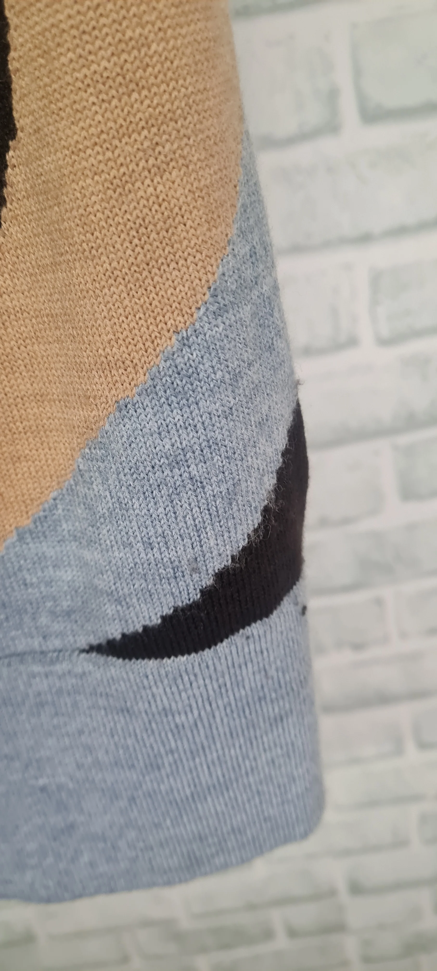 Pringle of Scotland Drop Shoulder Cowl Neck Knit T-Shirt Size Medium - Image 3