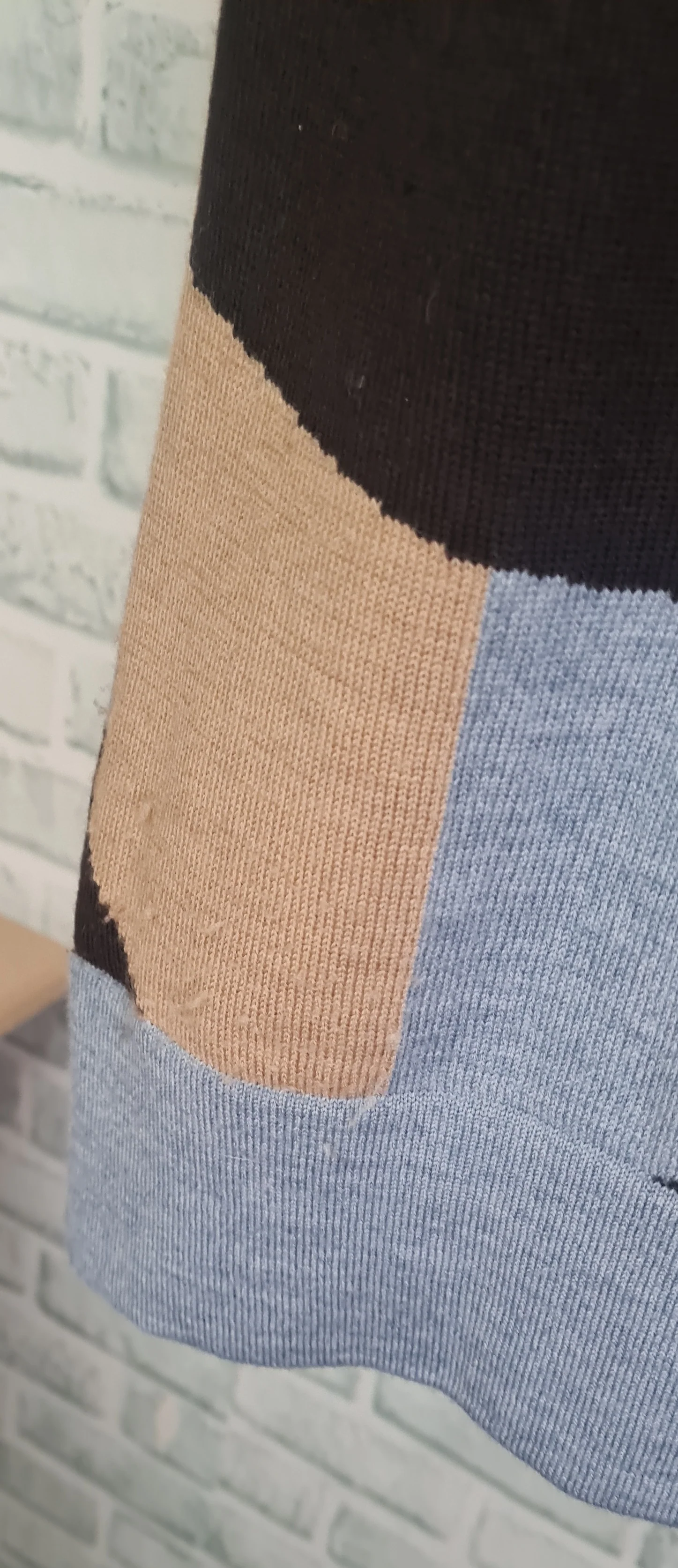 Pringle of Scotland Drop Shoulder Cowl Neck Knit T-Shirt Size Medium - Image 6