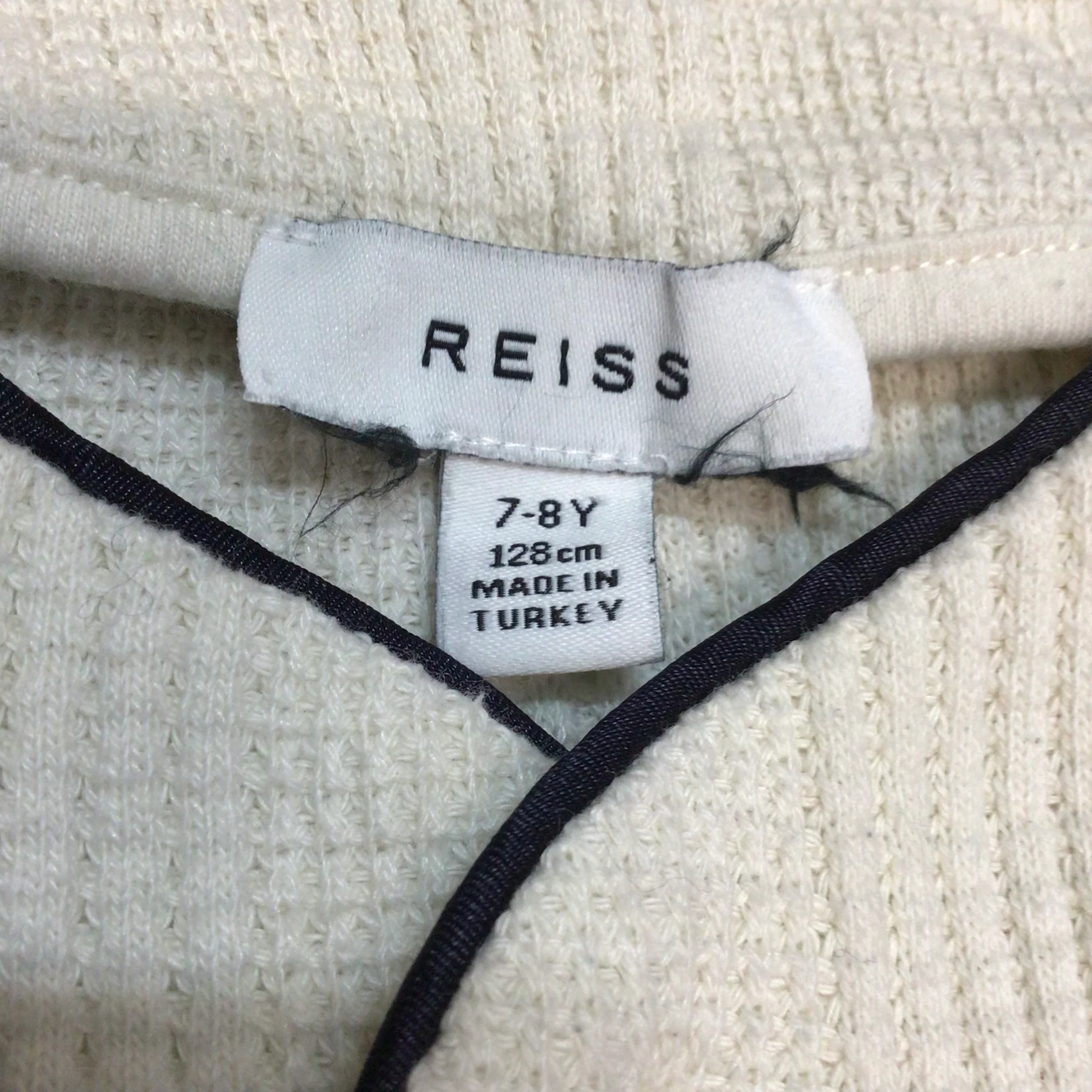 Reiss Ecru Jonny Senior Textured Shirt & Shorts 2 Piece Size (7-8yrs, 128cm) - Image 3