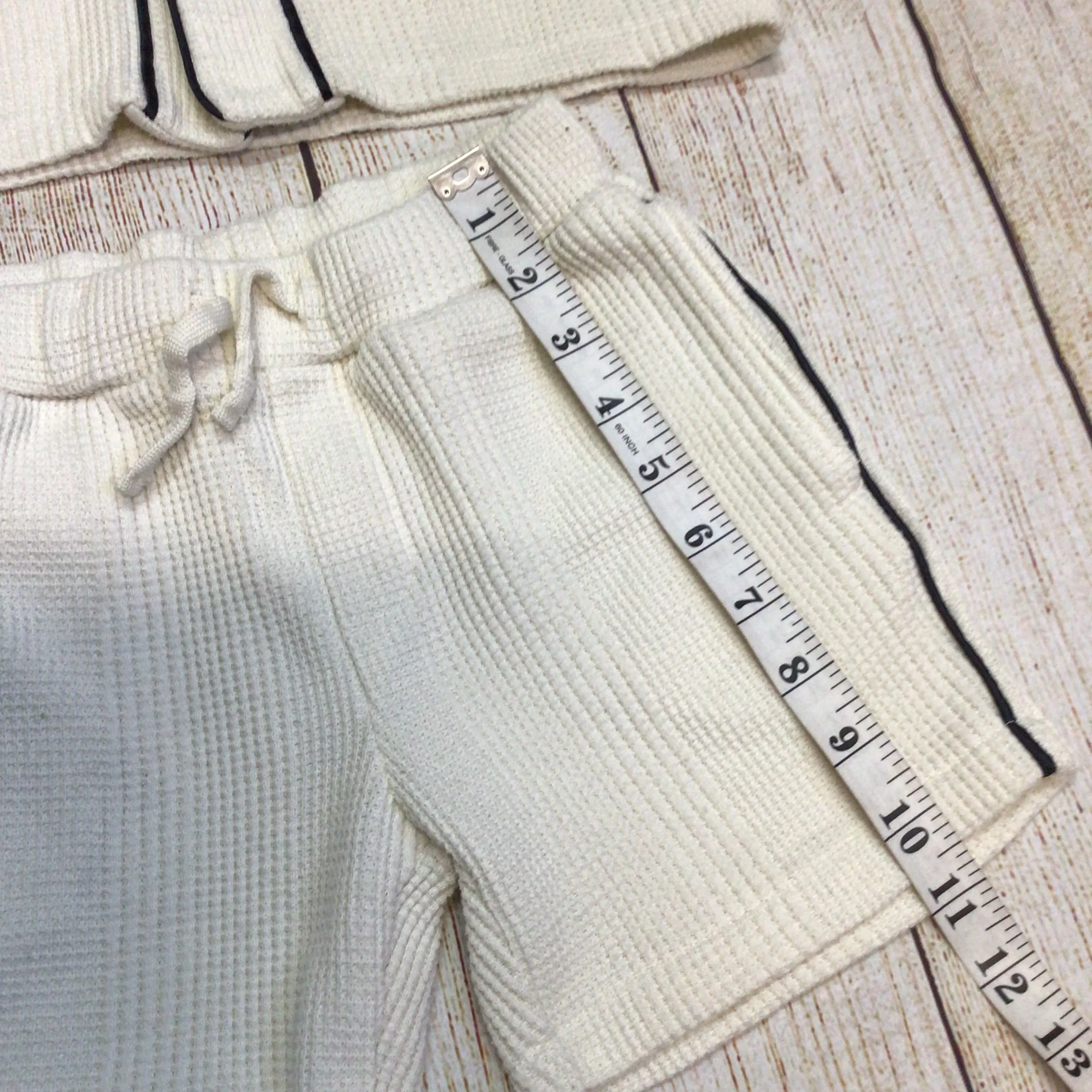Reiss Ecru Jonny Senior Textured Shirt & Shorts 2 Piece Size (7-8yrs, 128cm) - Image 9