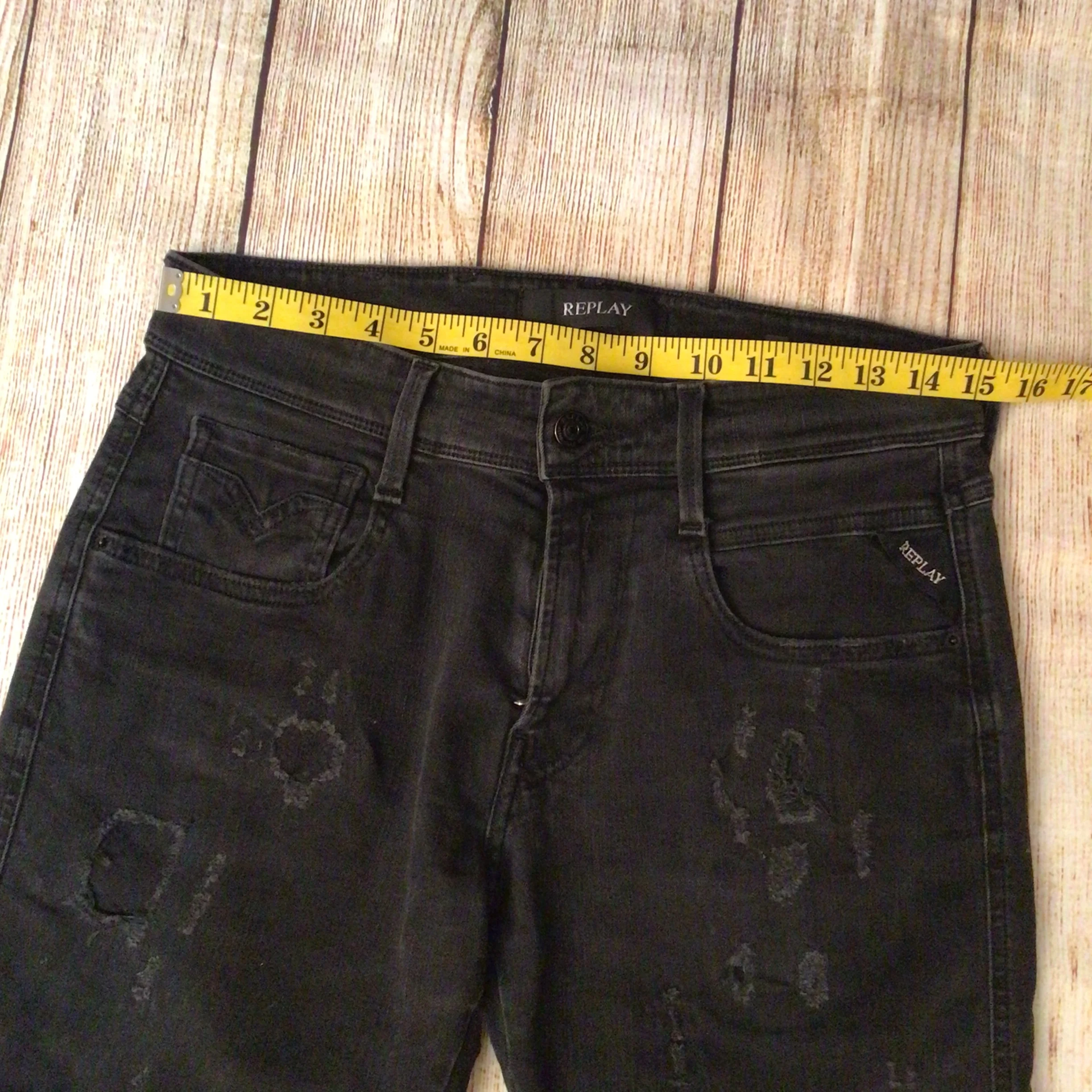 Replay Anbass M914 Black Ripped Jeans Size 30 - Image 15