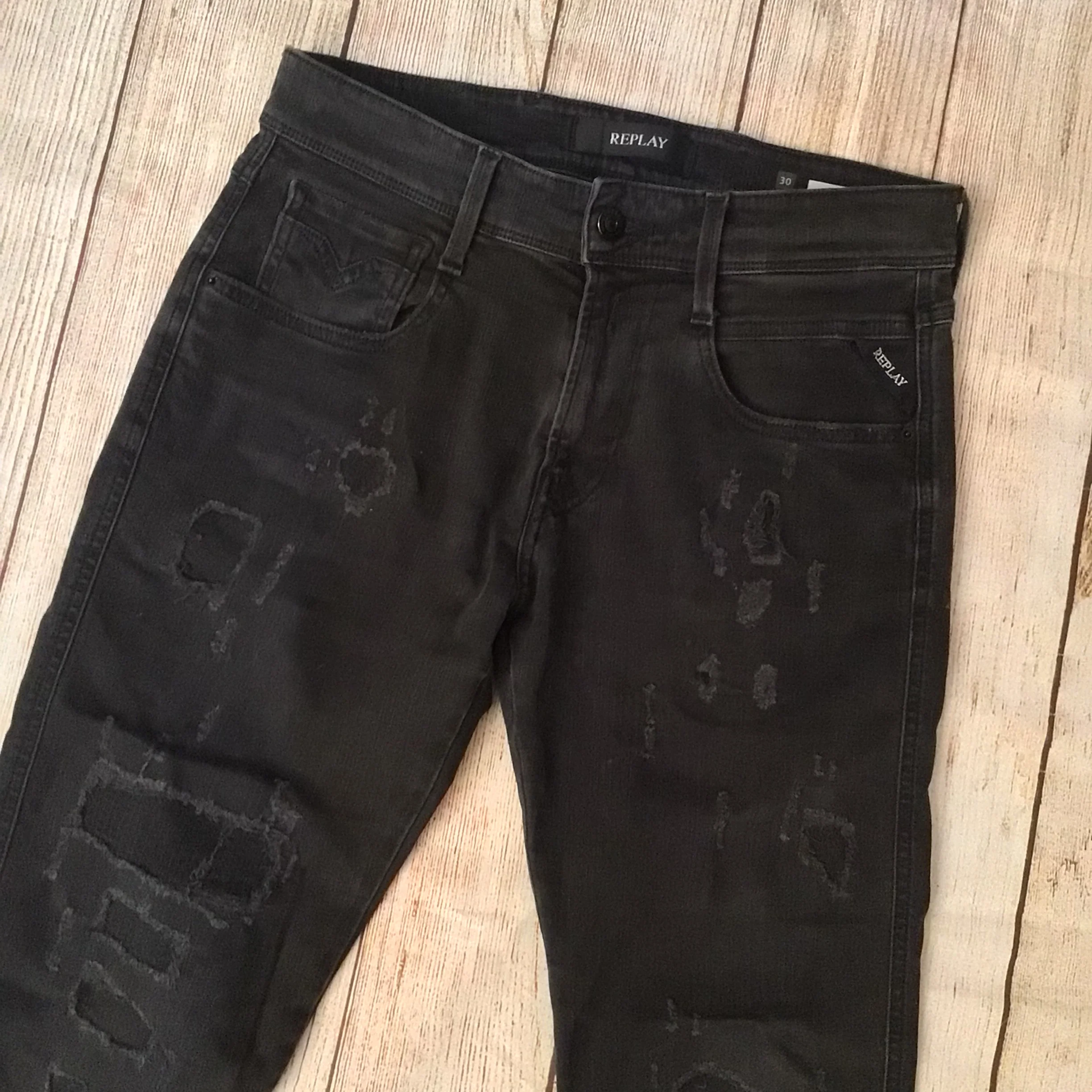 Replay Anbass M914 Black Ripped Jeans Size 30 - Image 3
