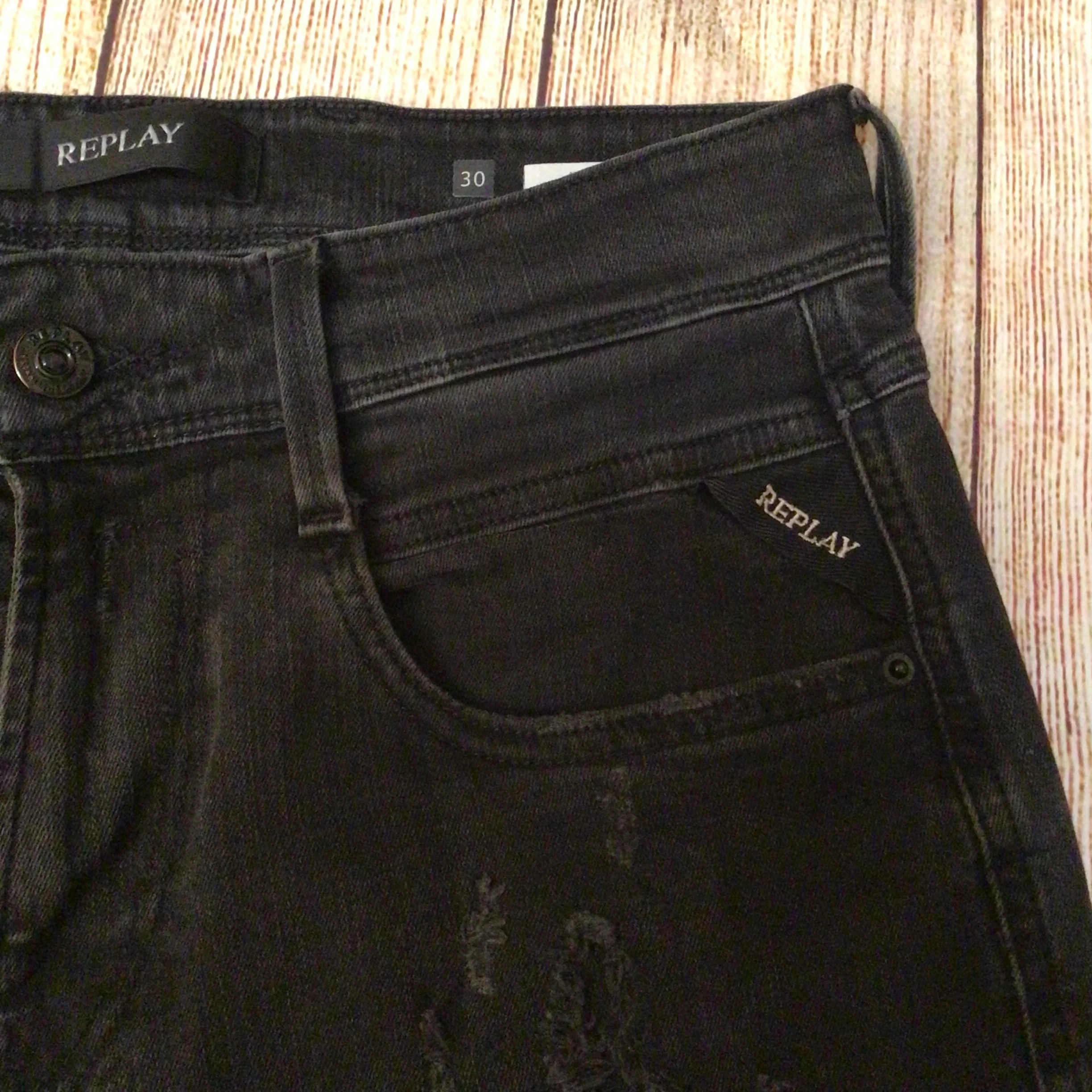 Replay Anbass M914 Black Ripped Jeans Size 30 - Image 7