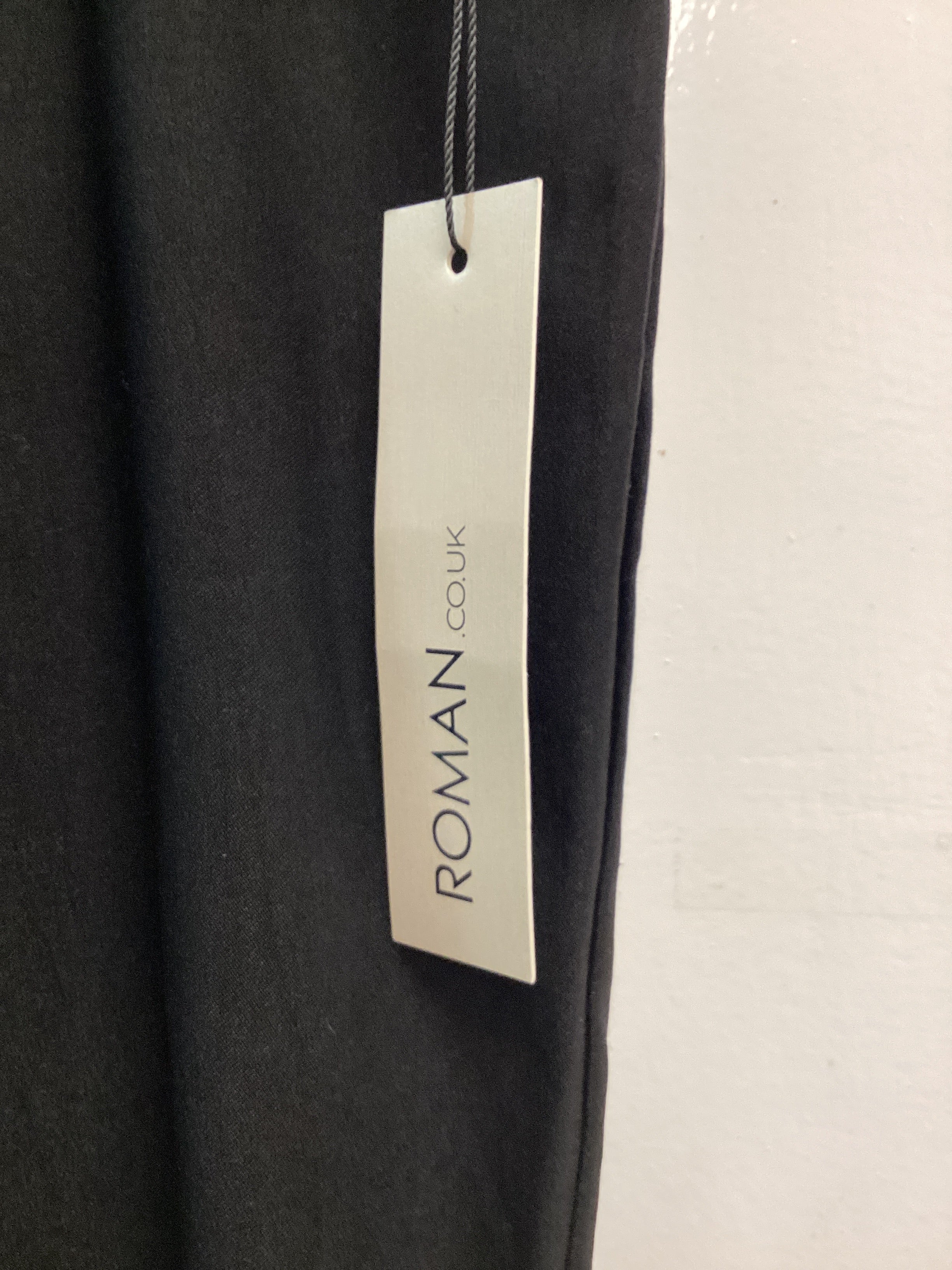 Roman Crop Trouser Black with Lace detail (Style: 18014208) Ladies Size UK18 - Image 3